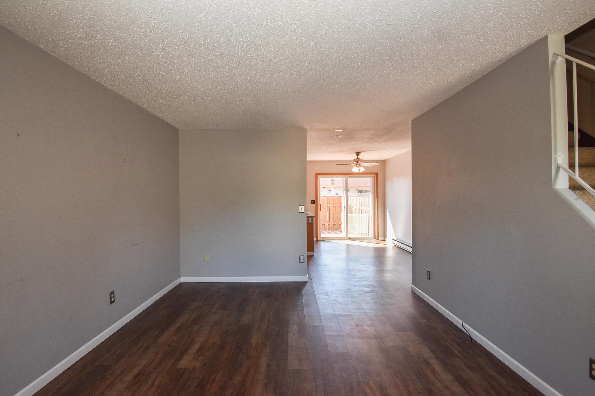 1977 condo for sale at 321 12 1/2 Avenue E in West Fargo, ND — 2 bed, 3 bath (photo 4 of 26)