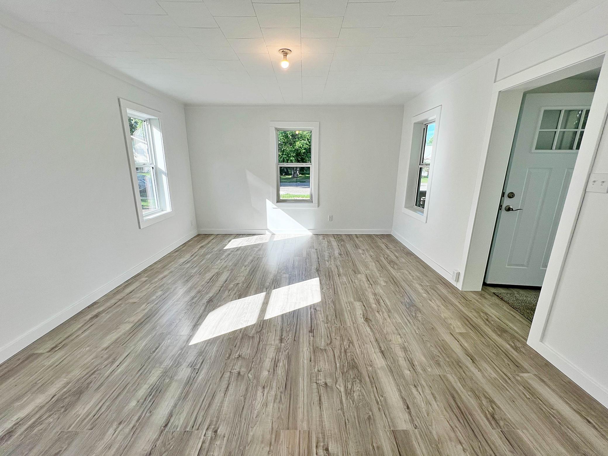 1947 single family home for sale at 123 3rd Street NE in Aitkin, MN — 2 bed, 1 bath (photo 10 of 30)