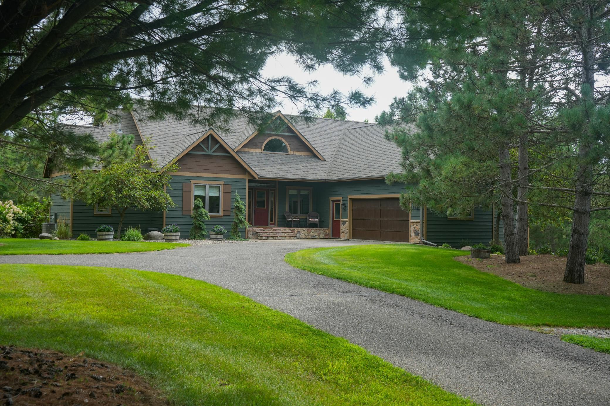 2002 single family home for sale at 30718 Rice Creek Drive in Breezy Point, MN — 5 bed, 3 bath