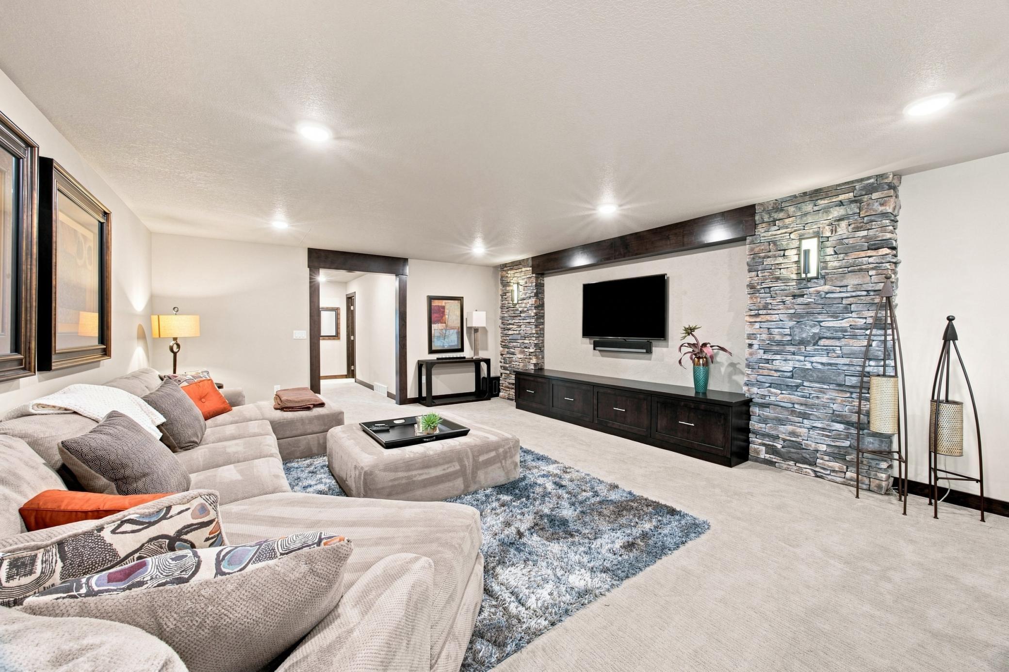 2016 townhouse for sale at 5074 Prosperity Way S in Fargo, ND — 3 bed, 3 bath (photo 22 of 39)