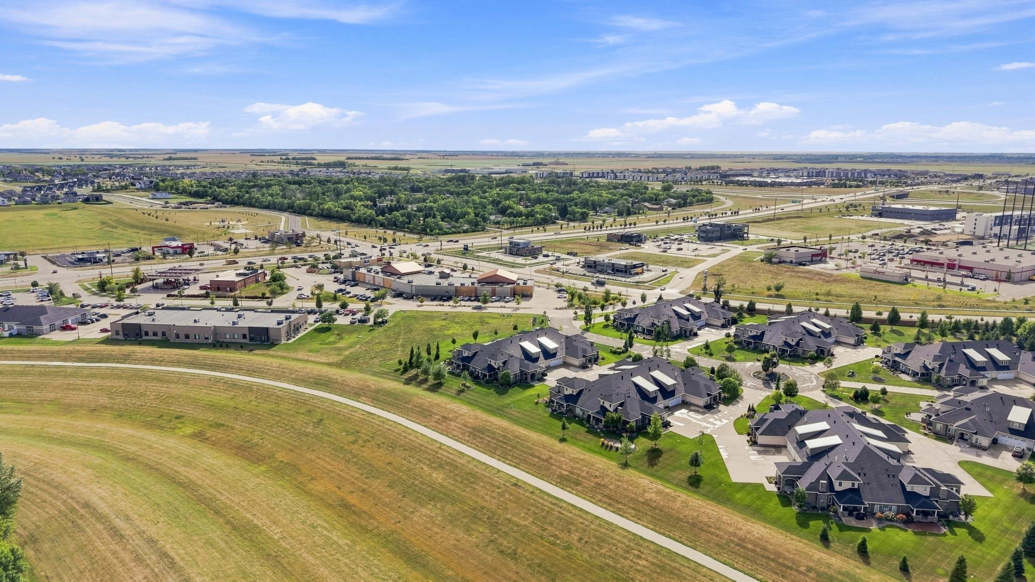 2016 townhouse for sale at 5074 Prosperity Way S in Fargo, ND — 3 bed, 3 bath (photo 35 of 39)