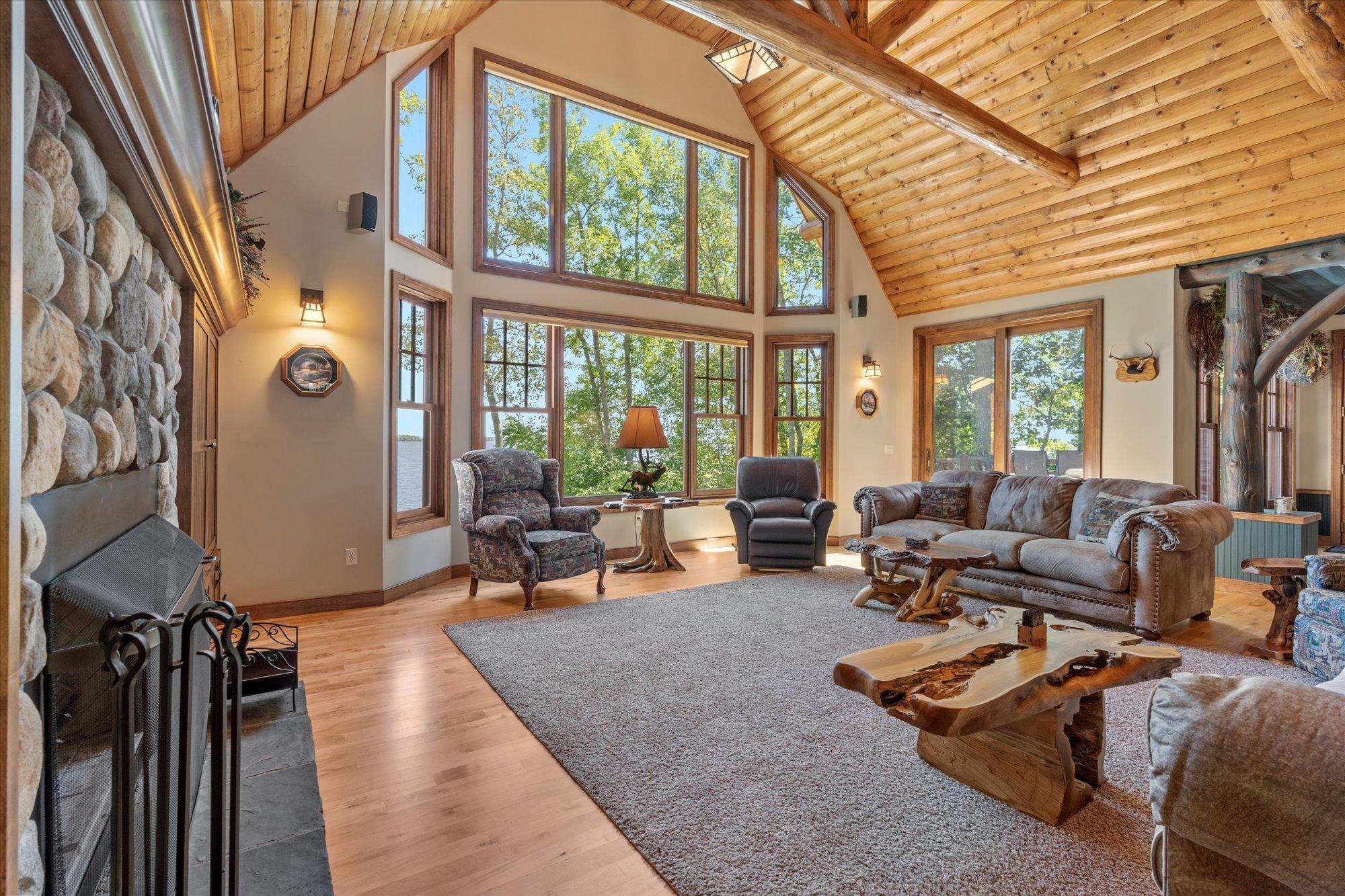 2001 single family home for sale at 38042 Donaldson Point in Pine River, MN — 5 bed, 5 bath (photo 11 of 56)