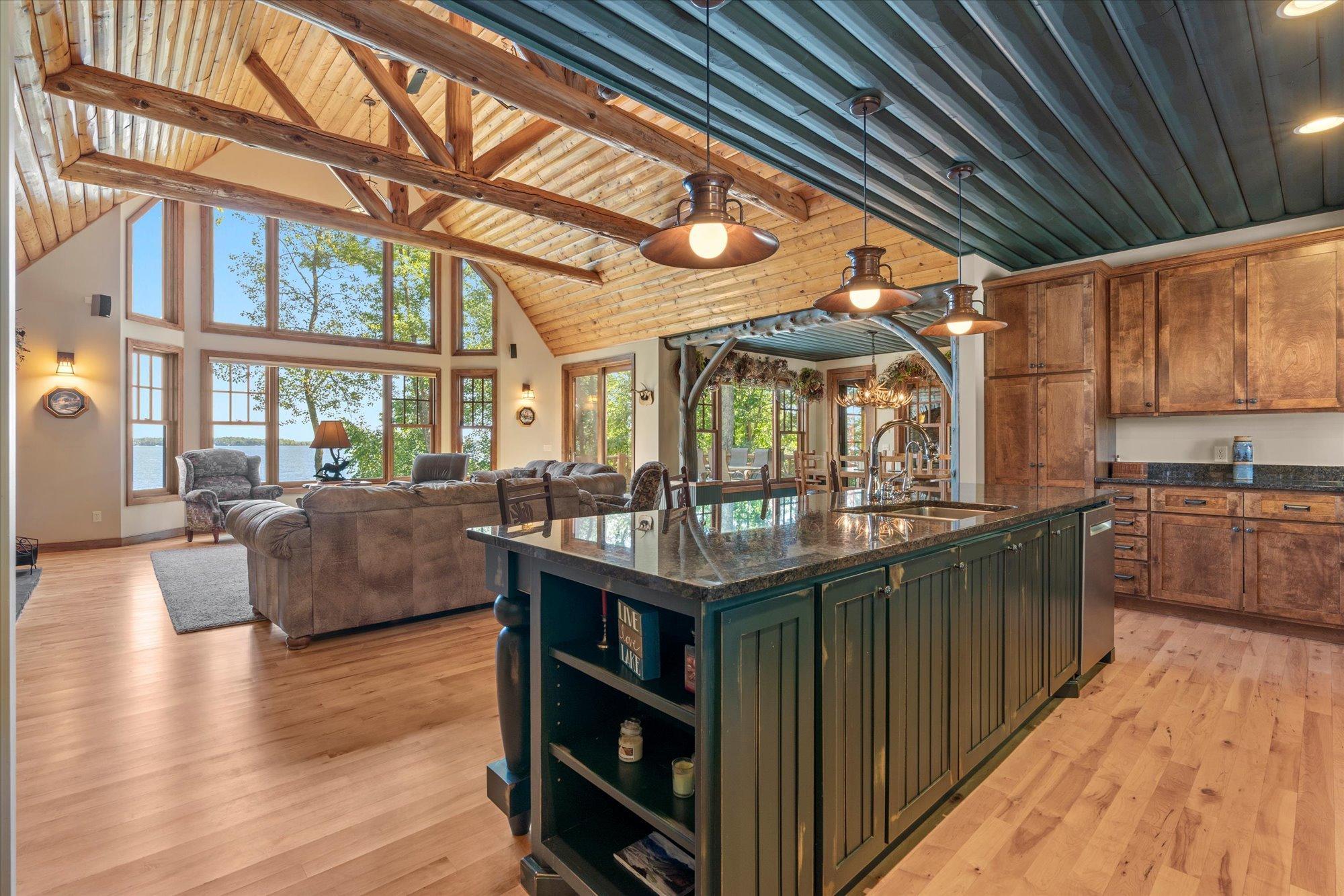 2001 single family home for sale at 38042 Donaldson Point in Pine River, MN — 5 bed, 5 bath (photo 15 of 56)