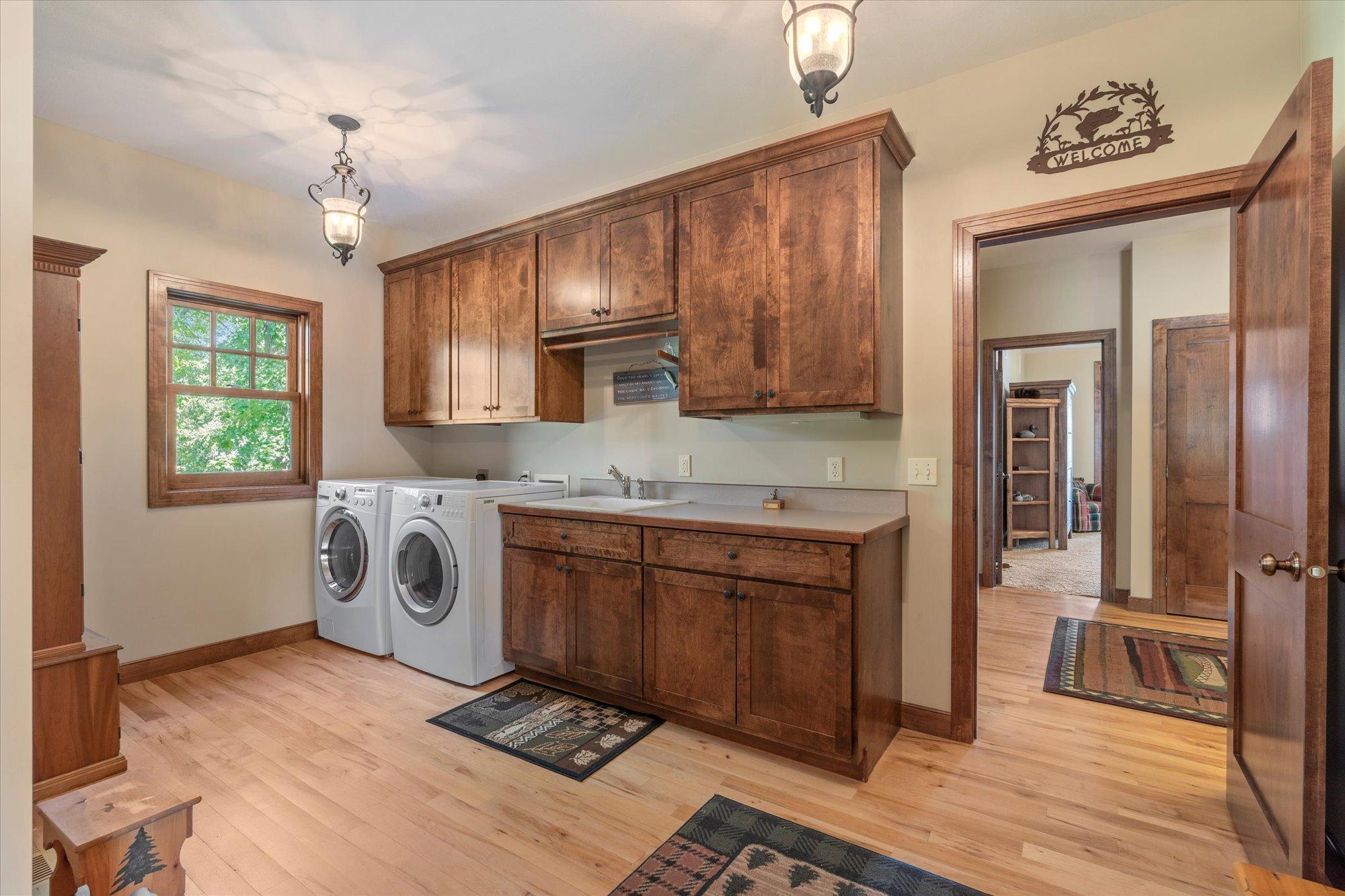 2001 single family home for sale at 38042 Donaldson Point in Pine River, MN — 5 bed, 5 bath (photo 27 of 56)