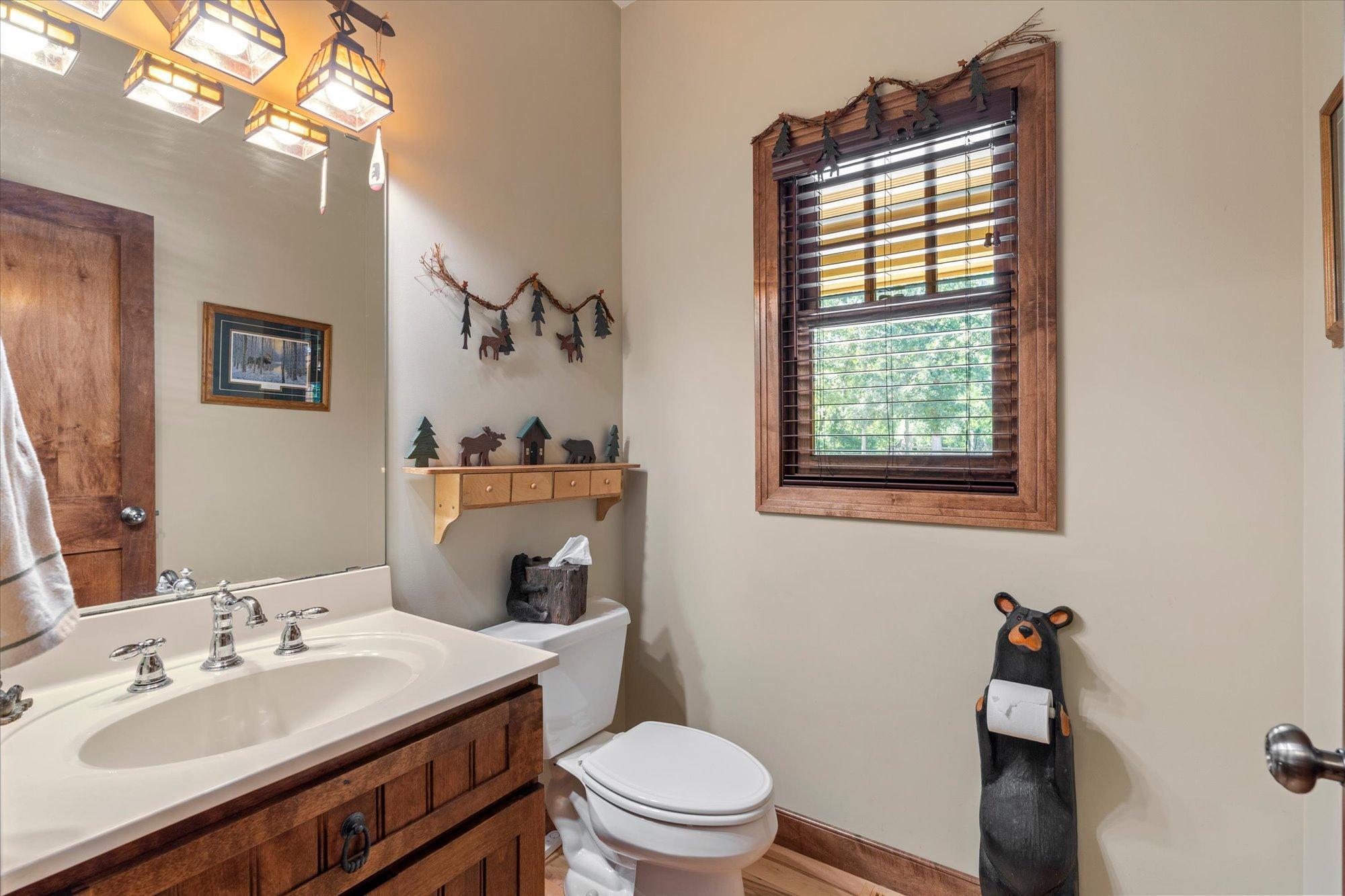 2001 single family home for sale at 38042 Donaldson Point in Pine River, MN — 5 bed, 5 bath (photo 28 of 56)