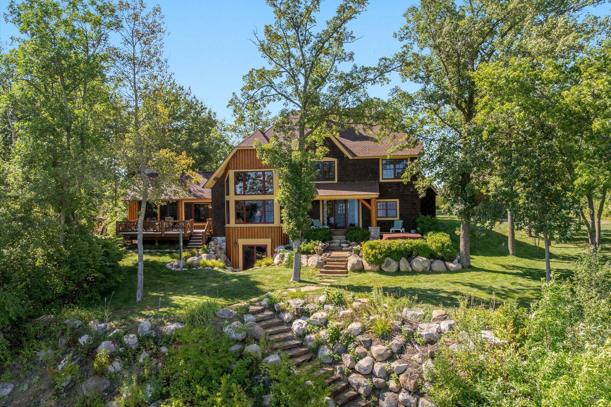 2001 single family home for sale at 38042 Donaldson Point in Pine River, MN — 5 bed, 5 bath (photo 5 of 56)