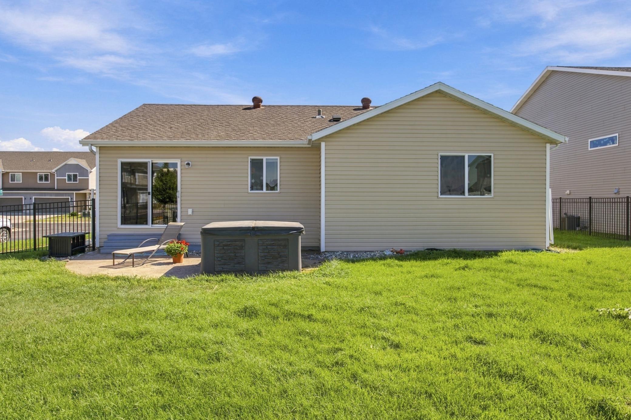 2016 single family home for sale at 6001 59 Street S in Fargo, ND — 4 bed, 3 bath (photo 39 of 55)