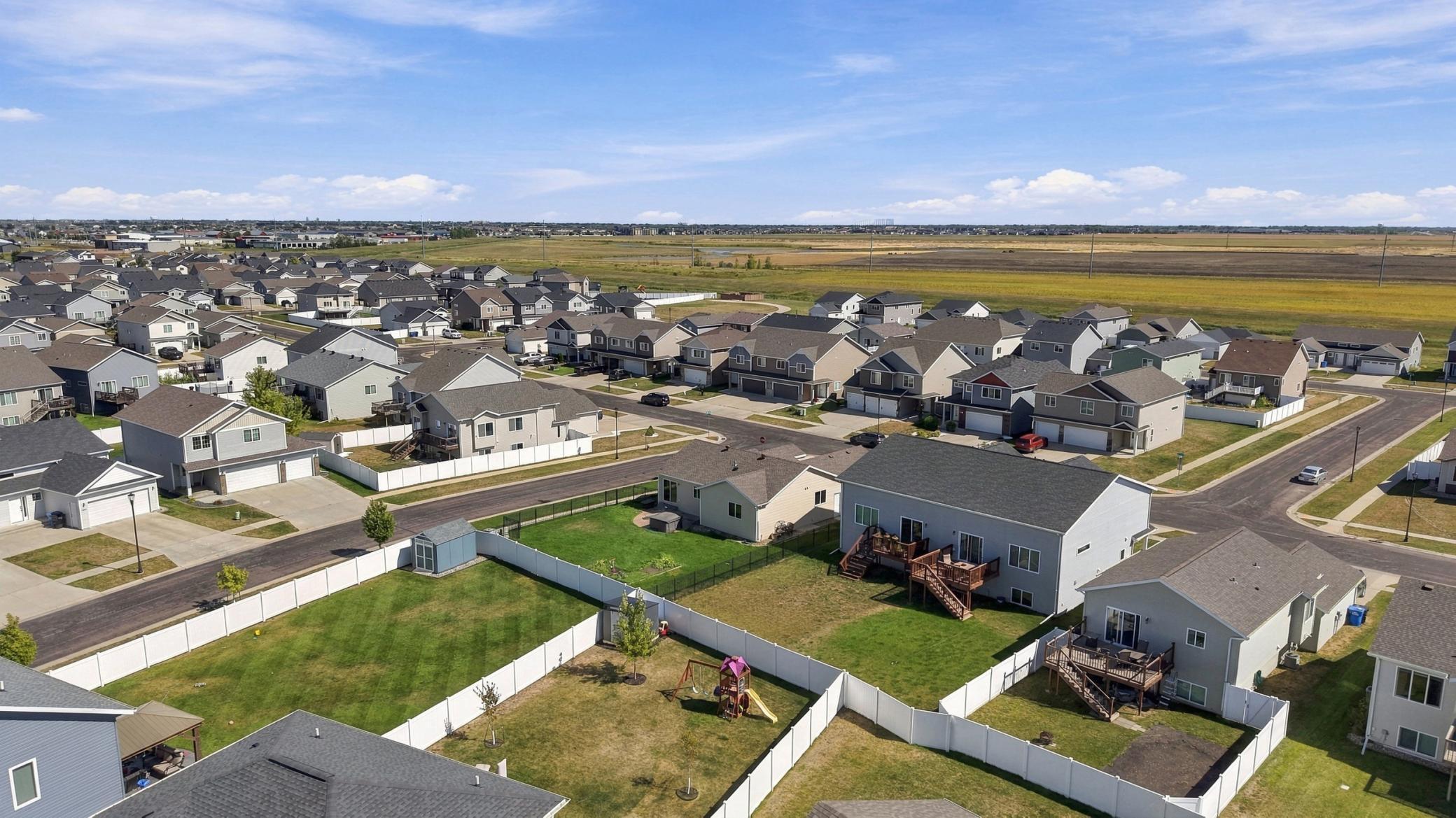 2016 single family home for sale at 6001 59 Street S in Fargo, ND — 4 bed, 3 bath (photo 49 of 55)