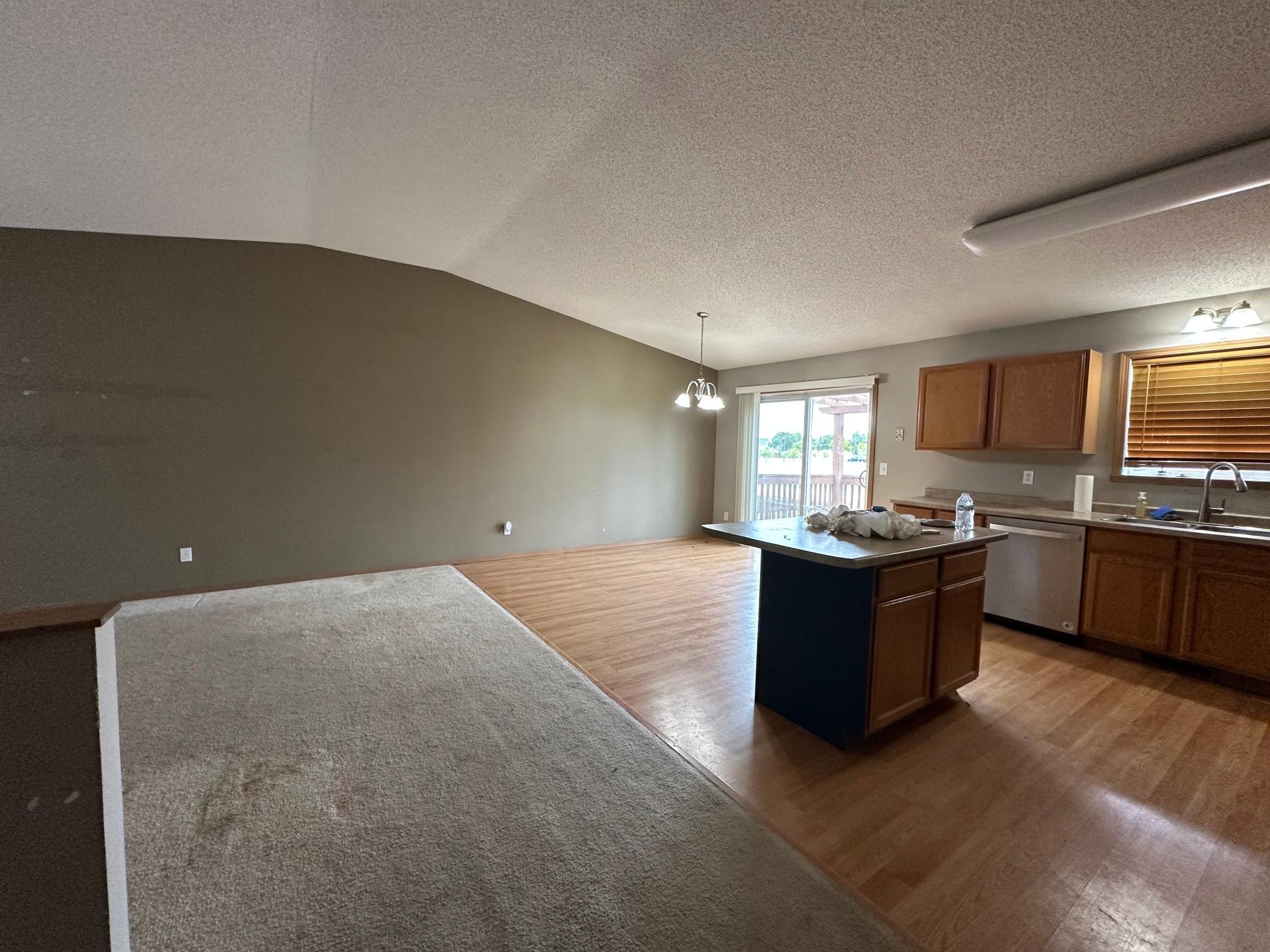 2006 single family home for sale at 6060 Bennett Court S in Fargo, ND — 4 bed, 3 bath (photo 12 of 30)