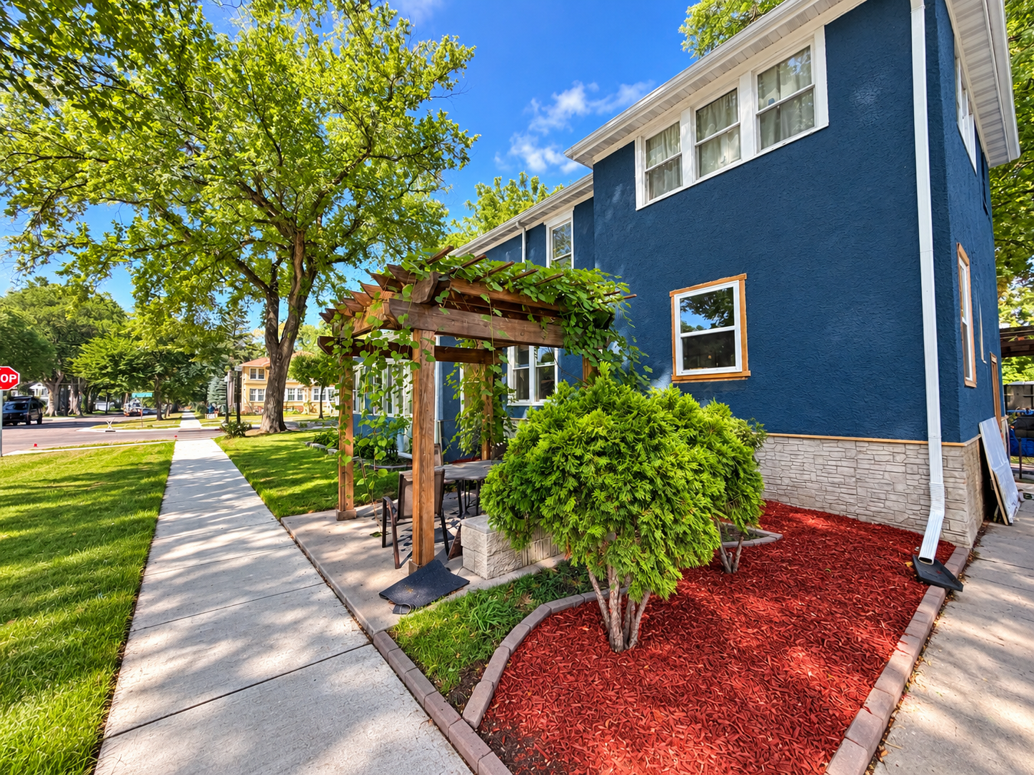 1895 single family home for sale at 1024 8th Street S in Fargo, ND — 3 bed, 2 bath (photo 18 of 18)