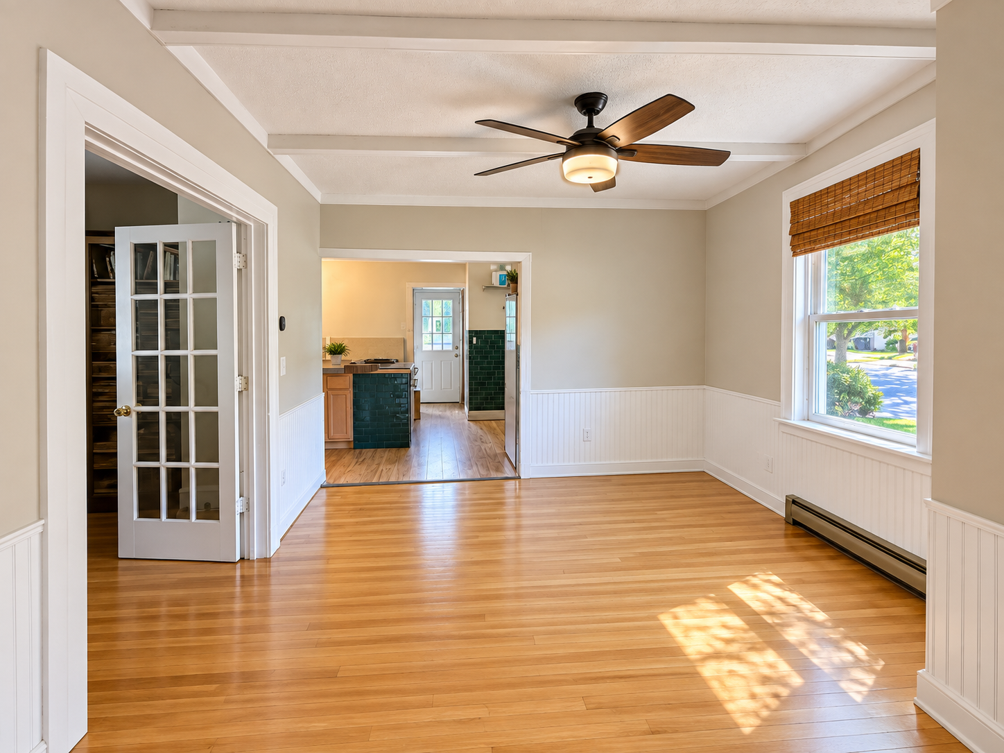 1895 single family home for sale at 1024 8th Street S in Fargo, ND — 3 bed, 2 bath (photo 5 of 18)
