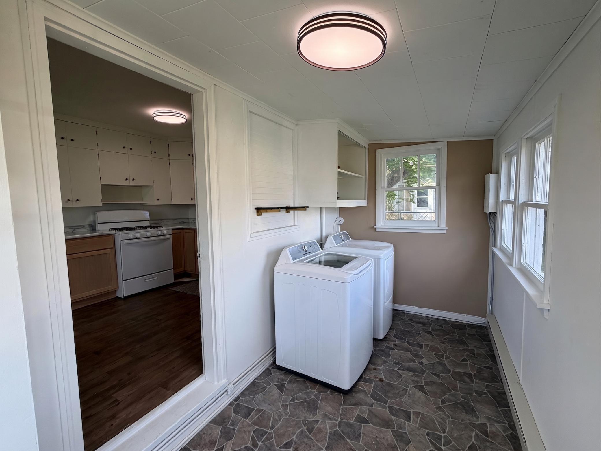 1903 single family home for sale at 114 3rd Avenue NE in Brainerd, MN — 2 bed, 1 bath (photo 7 of 23)