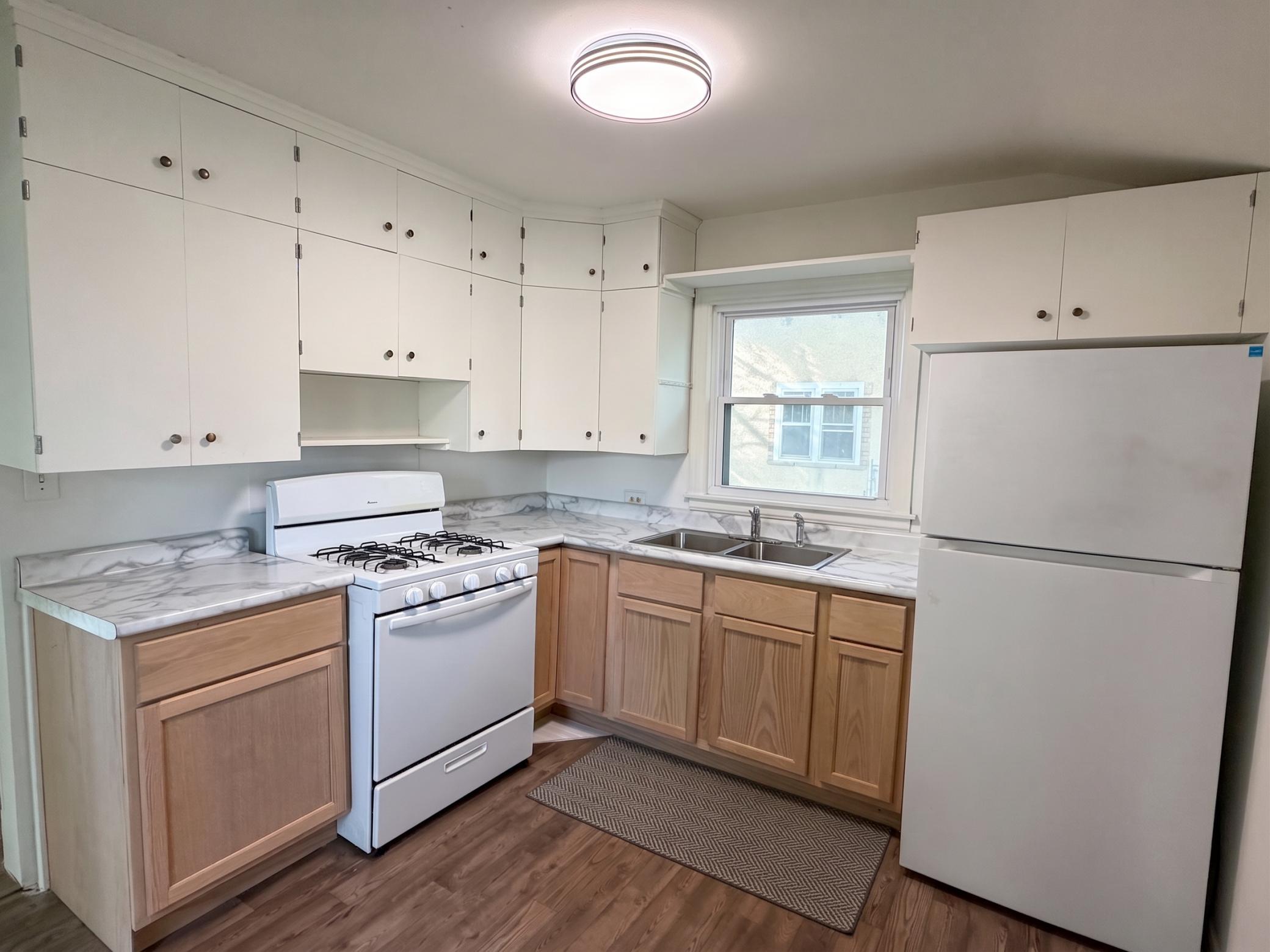 1903 single family home for sale at 114 3rd Avenue NE in Brainerd, MN — 2 bed, 1 bath (photo 8 of 23)