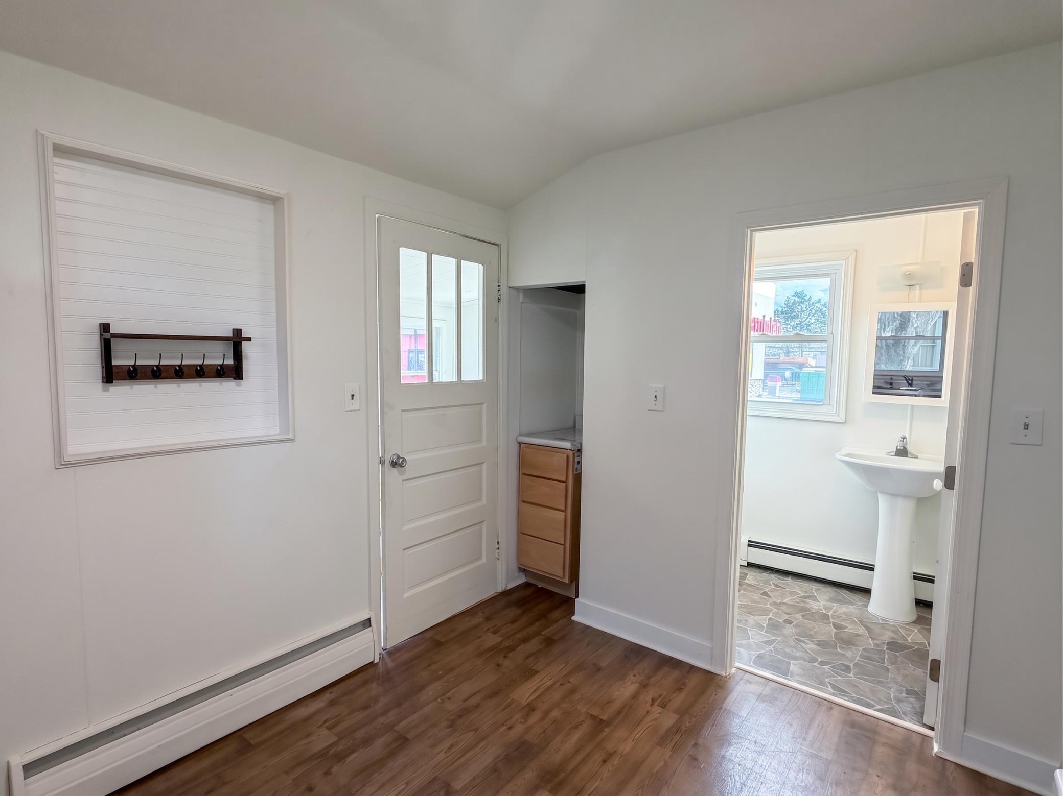 1903 single family home for sale at 114 3rd Avenue NE in Brainerd, MN — 2 bed, 1 bath (photo 10 of 23)