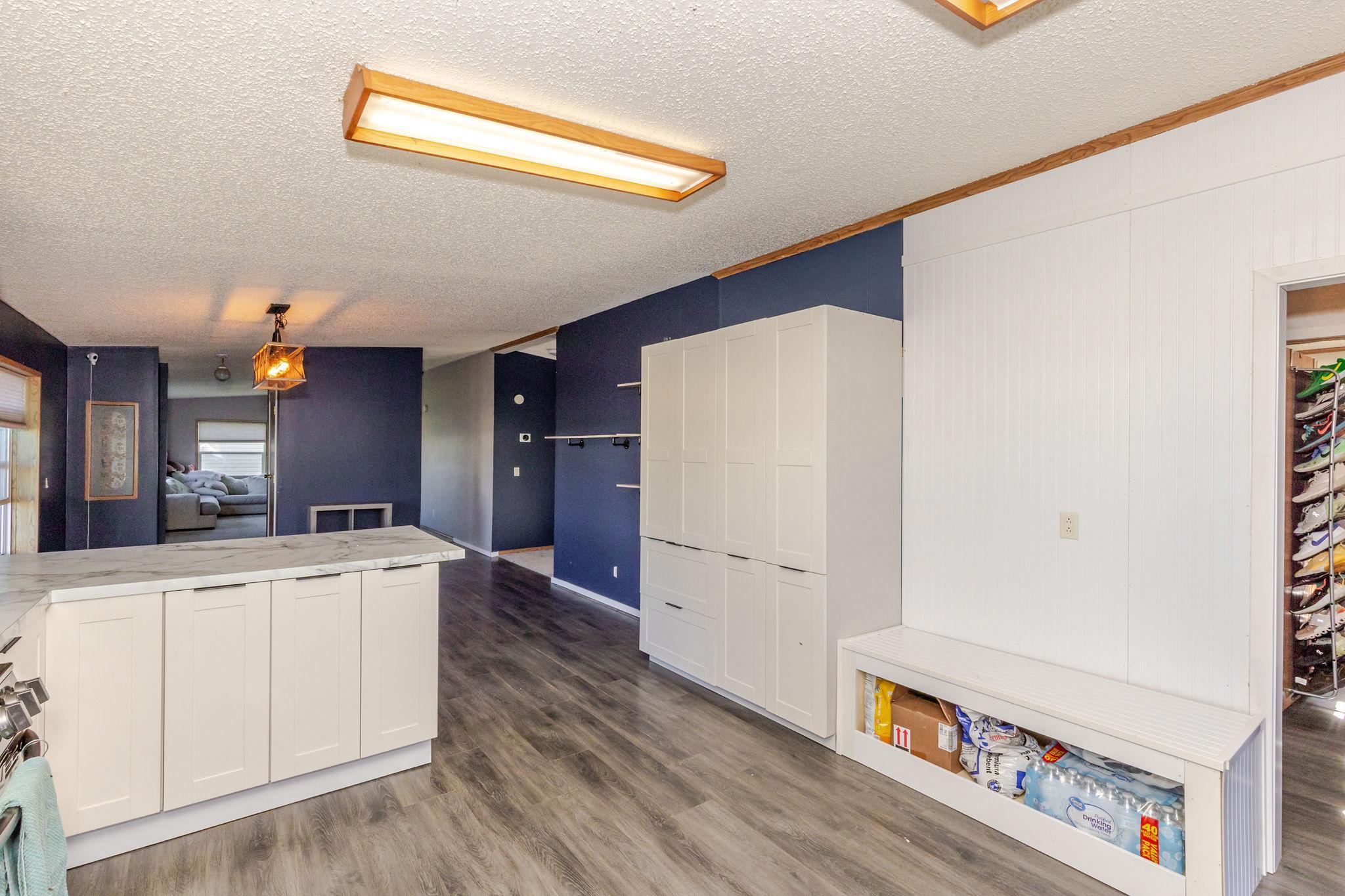 2002 single family home for sale at 146 4th Street in Walcott, ND — 3 bed, 2 bath (photo 11 of 46)