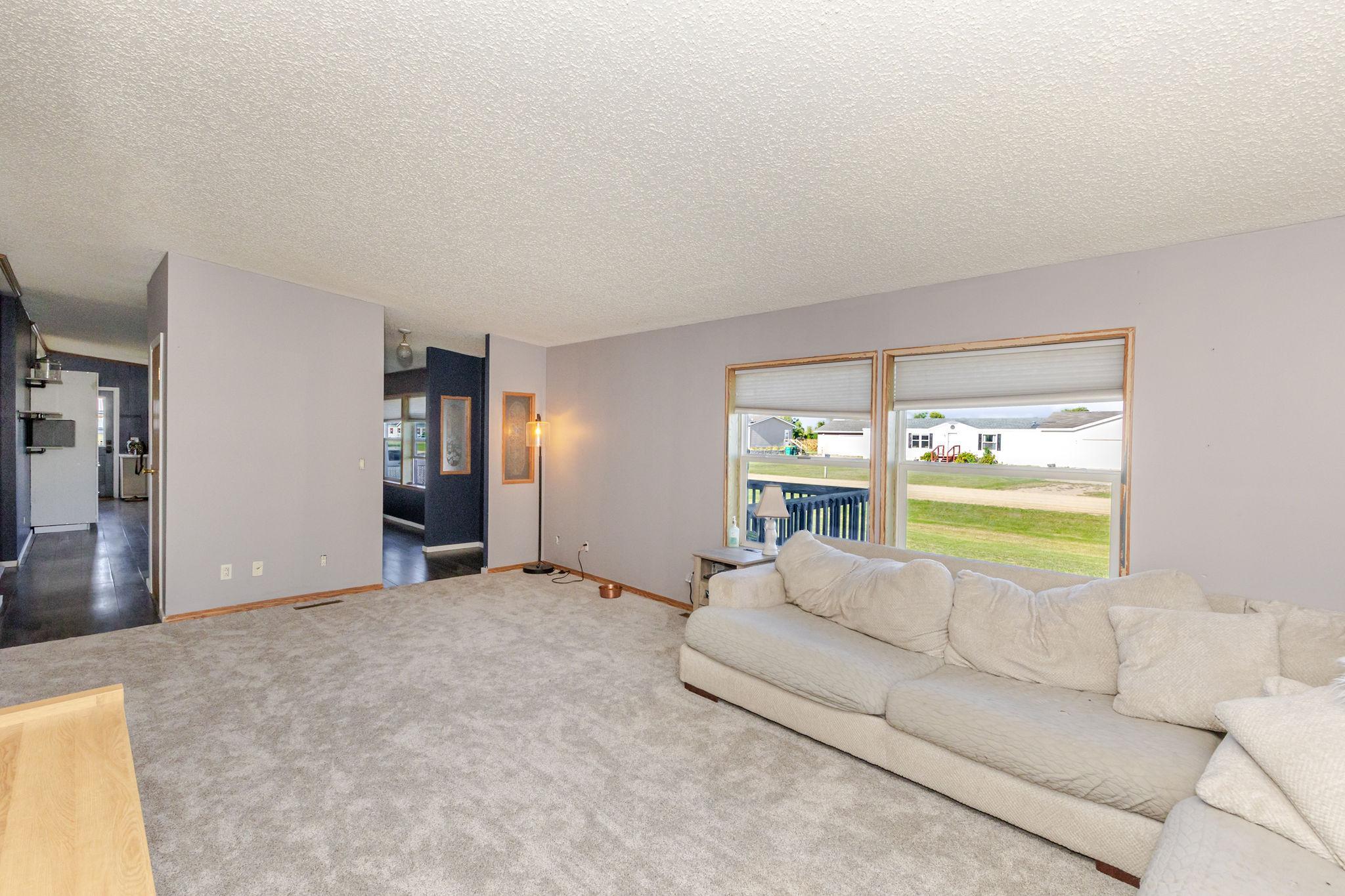 2002 single family home for sale at 146 4th Street in Walcott, ND — 3 bed, 2 bath (photo 18 of 46)
