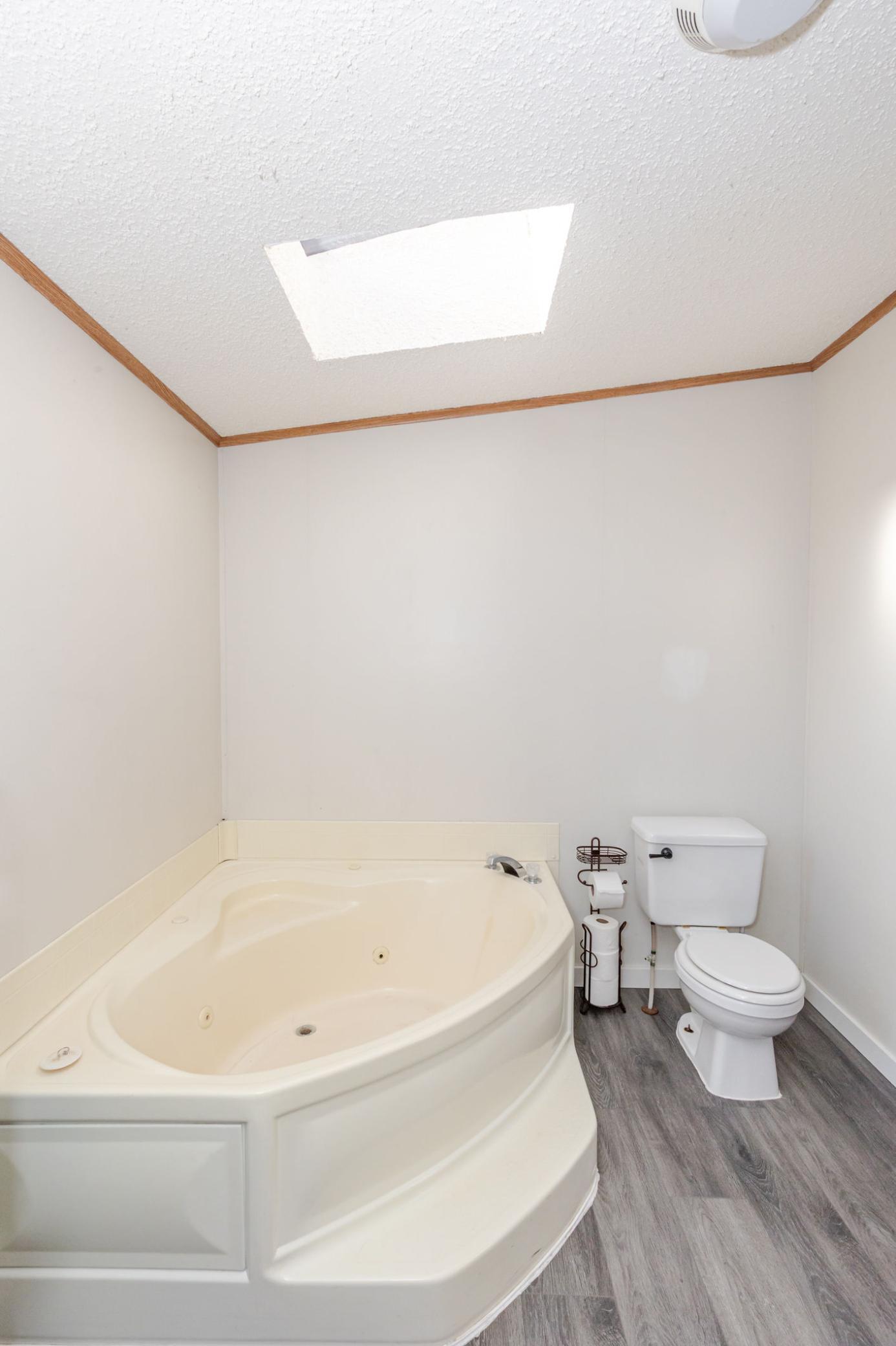 2002 single family home for sale at 146 4th Street in Walcott, ND — 3 bed, 2 bath (photo 23 of 46)