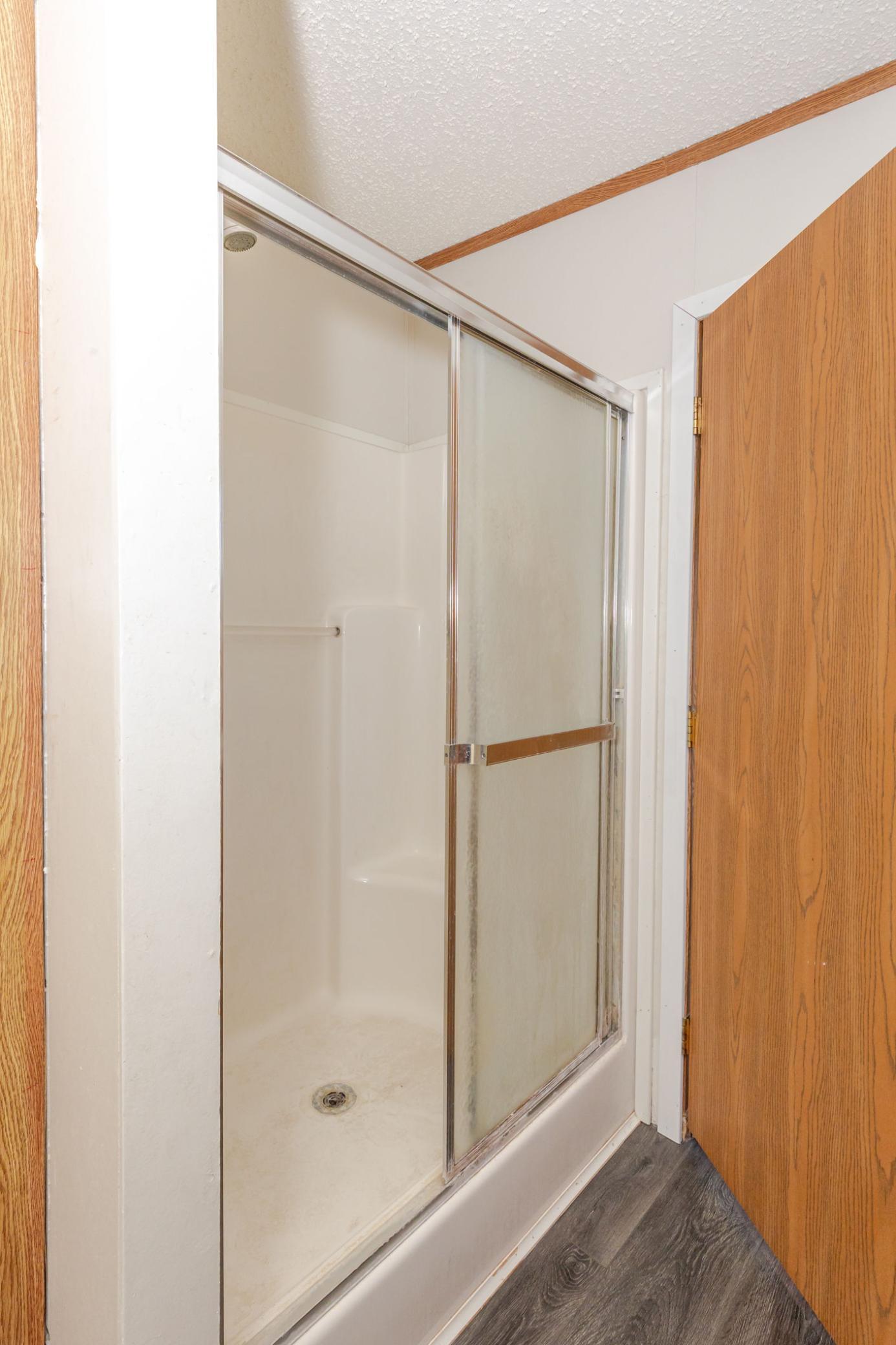 2002 single family home for sale at 146 4th Street in Walcott, ND — 3 bed, 2 bath (photo 26 of 46)