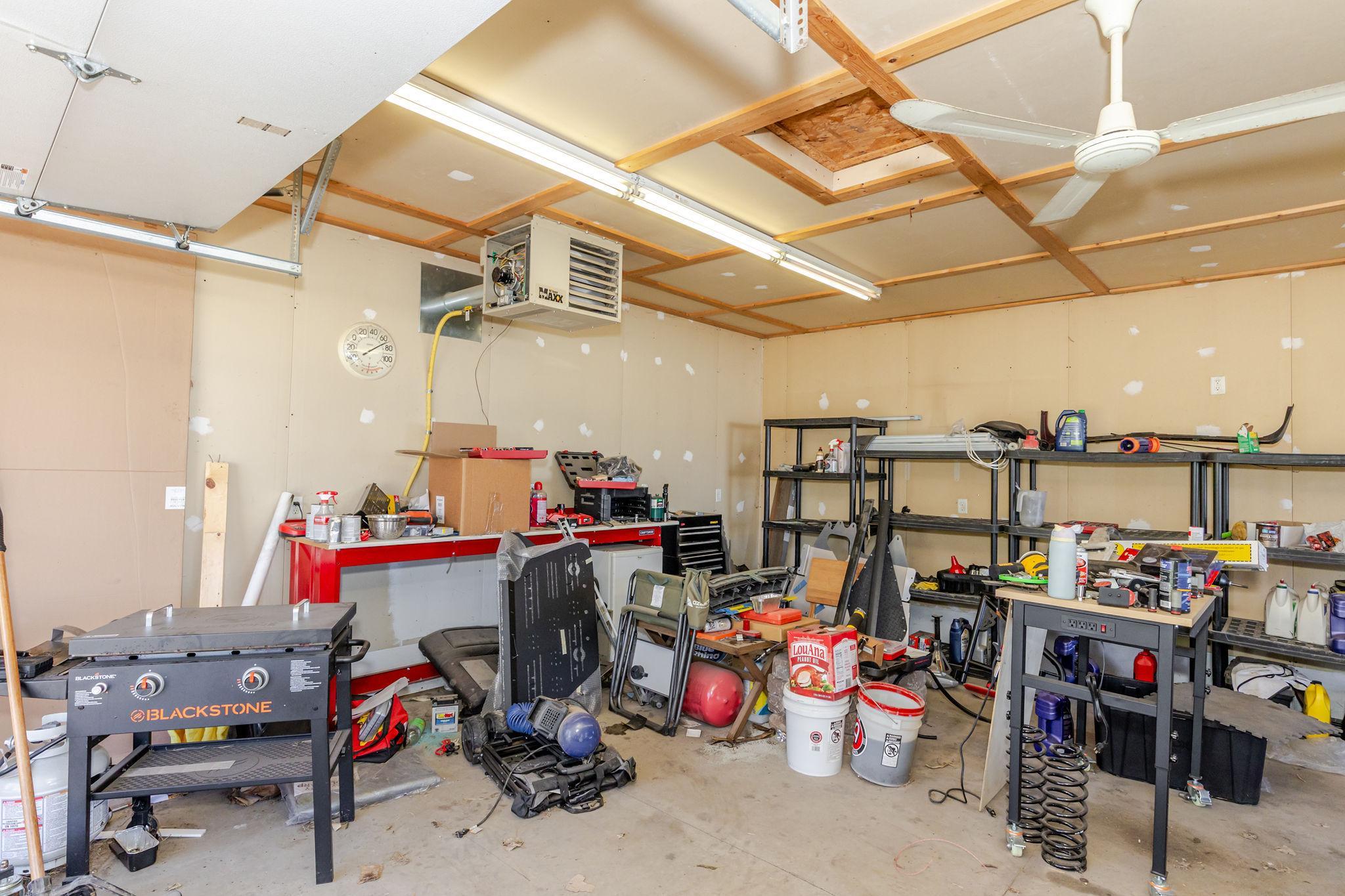 2002 single family home for sale at 146 4th Street in Walcott, ND — 3 bed, 2 bath (photo 37 of 46)