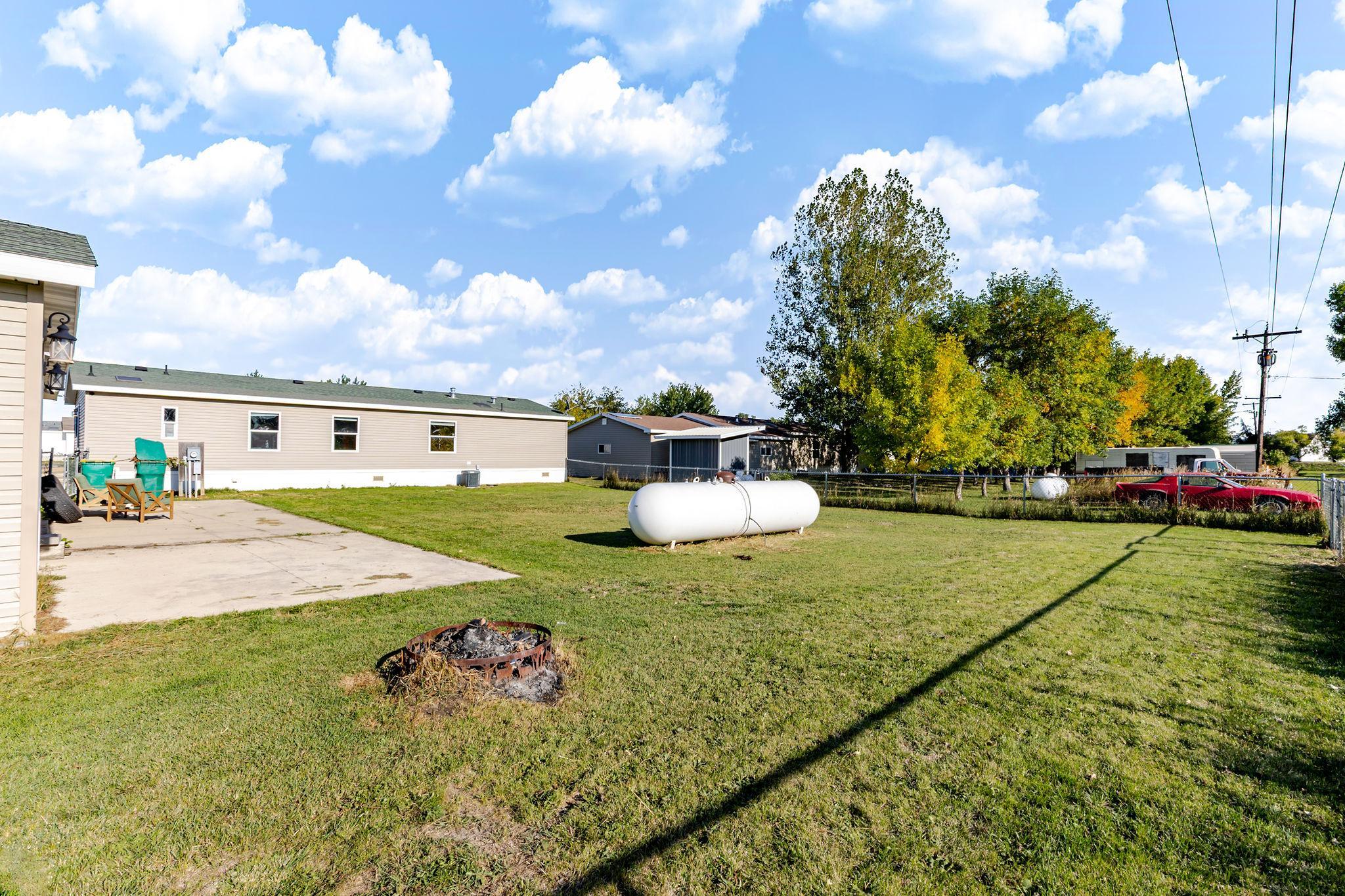 2002 single family home for sale at 146 4th Street in Walcott, ND — 3 bed, 2 bath (photo 45 of 46)