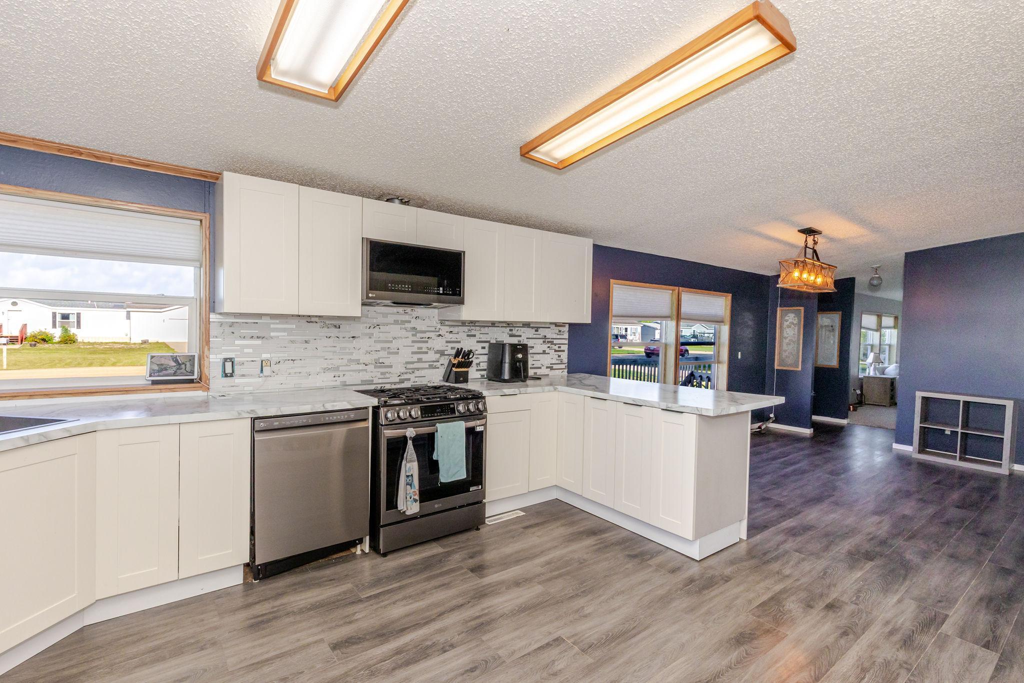 2002 single family home for sale at 146 4th Street in Walcott, ND — 3 bed, 2 bath (photo 6 of 46)