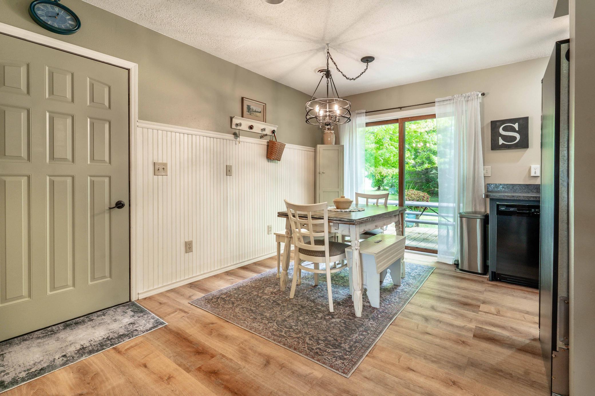 1994 single family home for sale at 1850 Deer Valley Road in Fergus Falls, MN — 3 bed, 3 bath (photo 12 of 66)