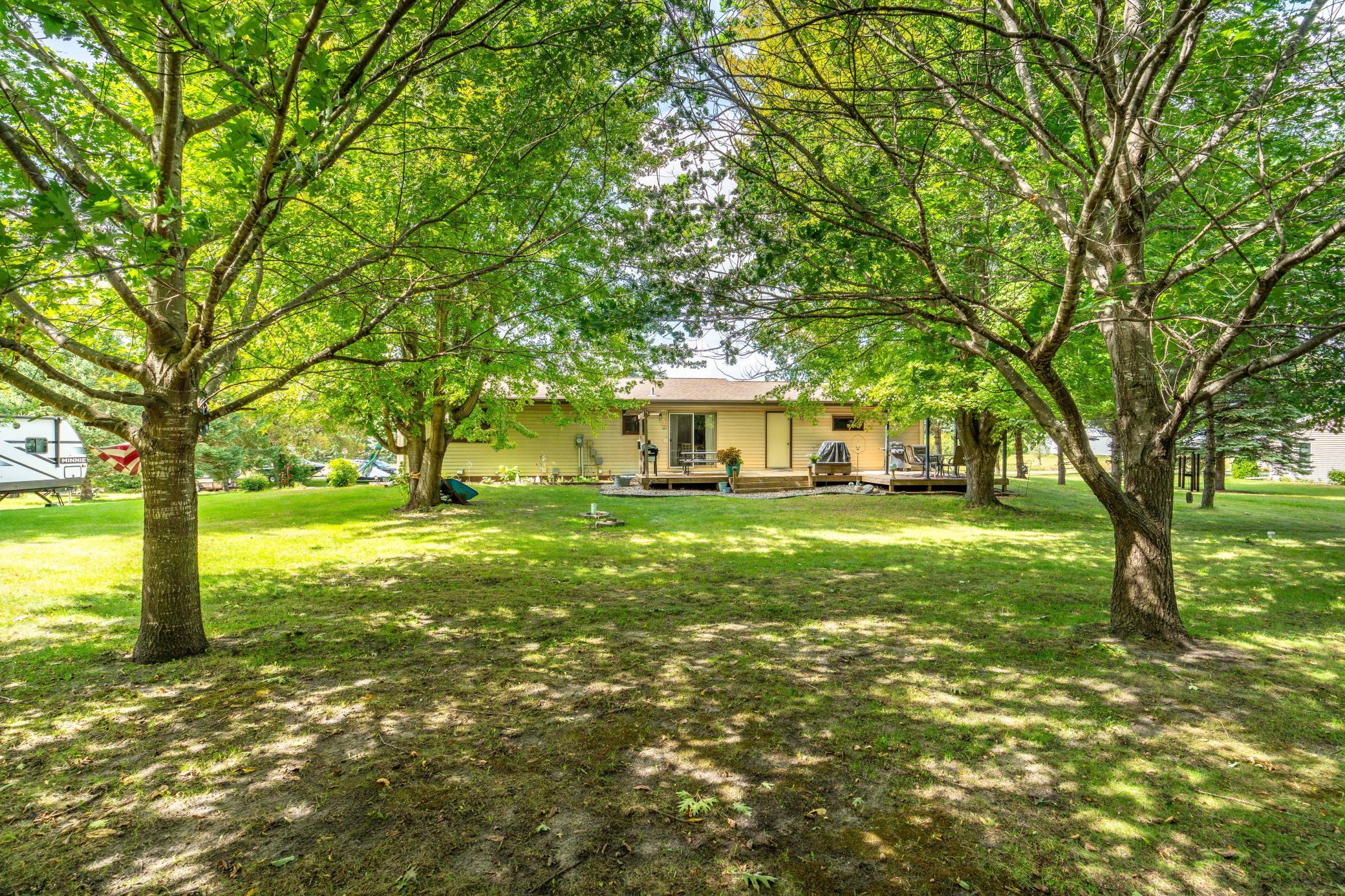 1994 single family home for sale at 1850 Deer Valley Road in Fergus Falls, MN — 3 bed, 3 bath (photo 3 of 66)