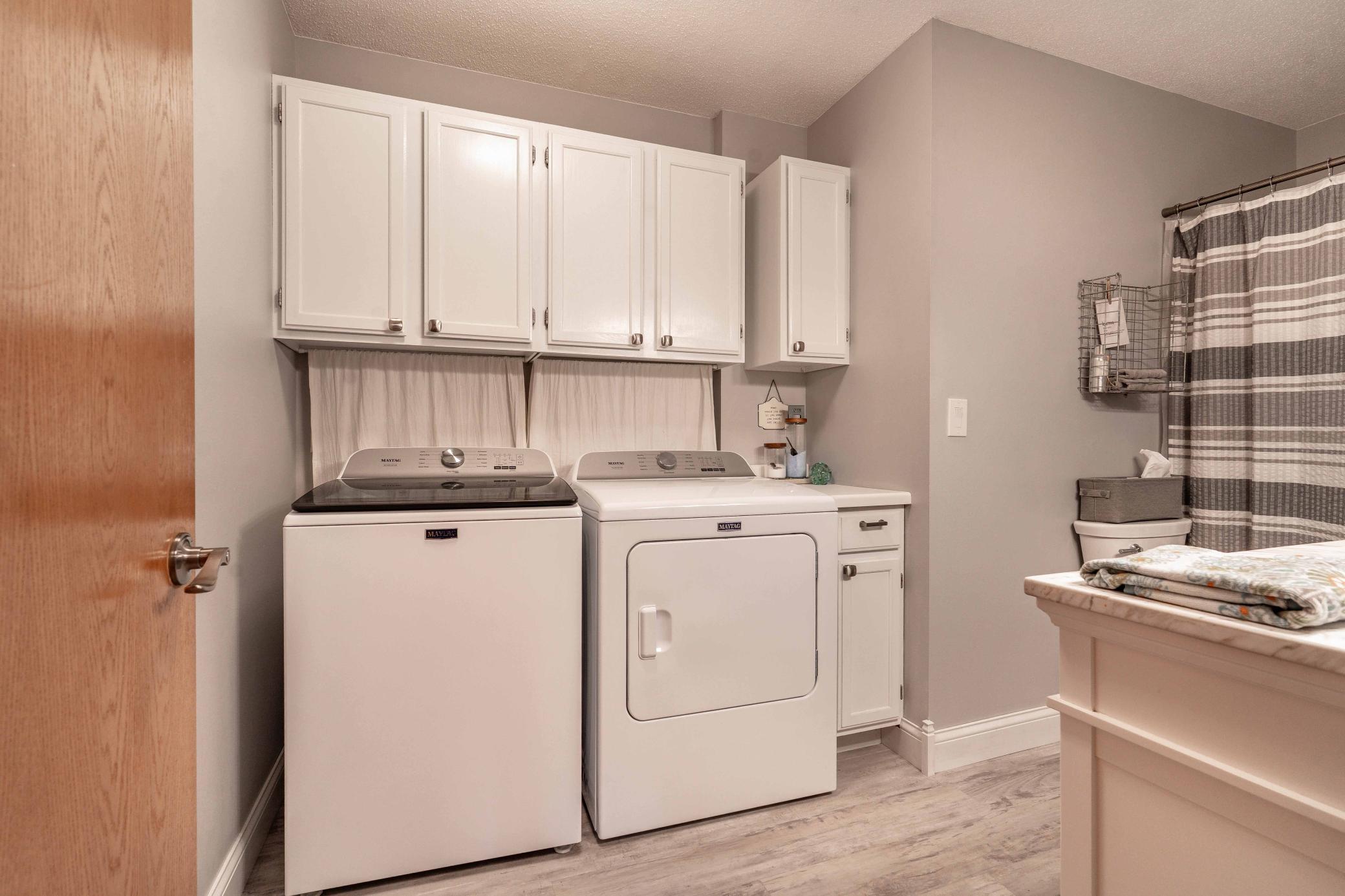 1994 single family home for sale at 1850 Deer Valley Road in Fergus Falls, MN — 3 bed, 3 bath (photo 27 of 66)
