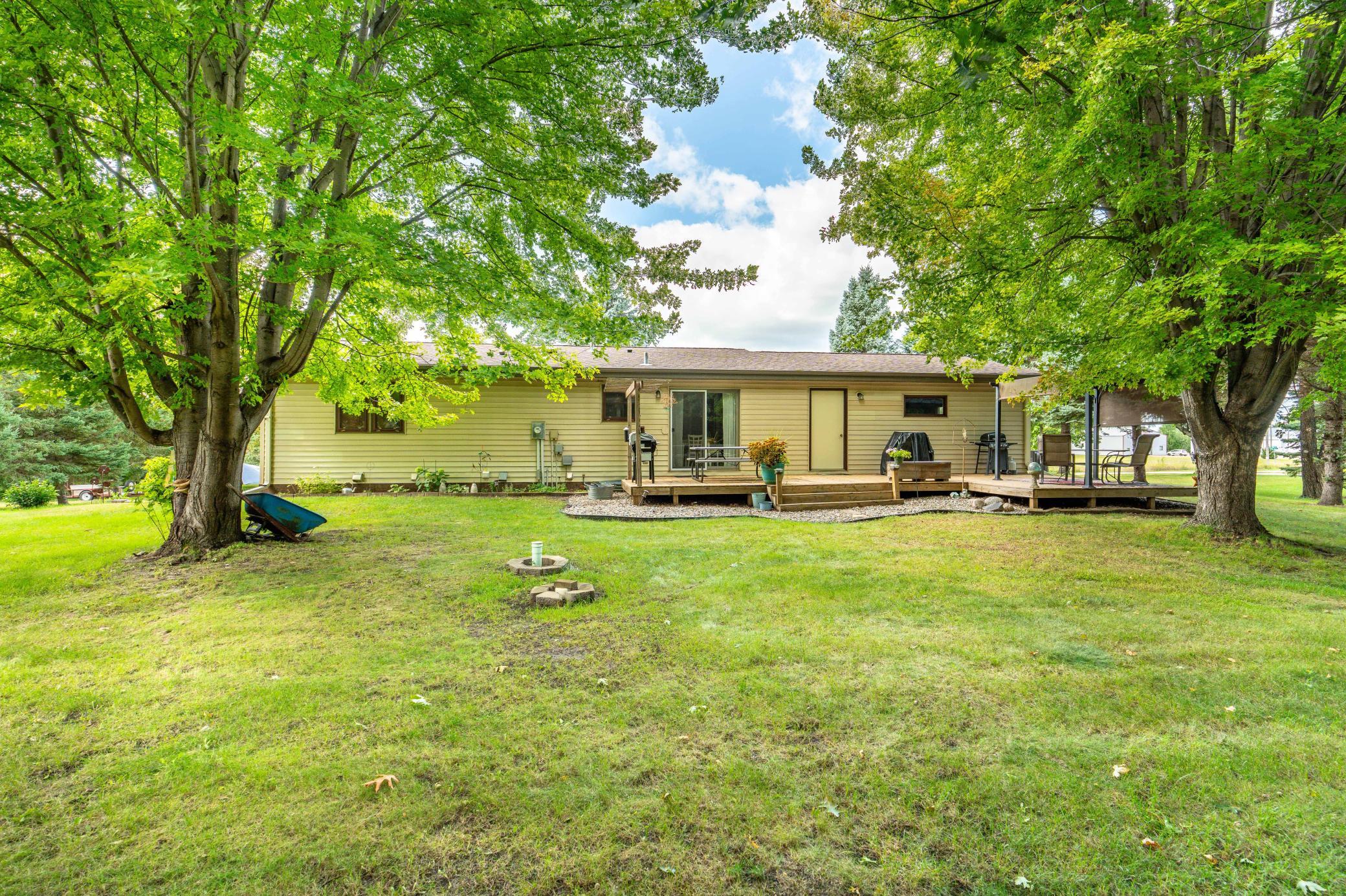 1994 single family home for sale at 1850 Deer Valley Road in Fergus Falls, MN — 3 bed, 3 bath (photo 58 of 66)