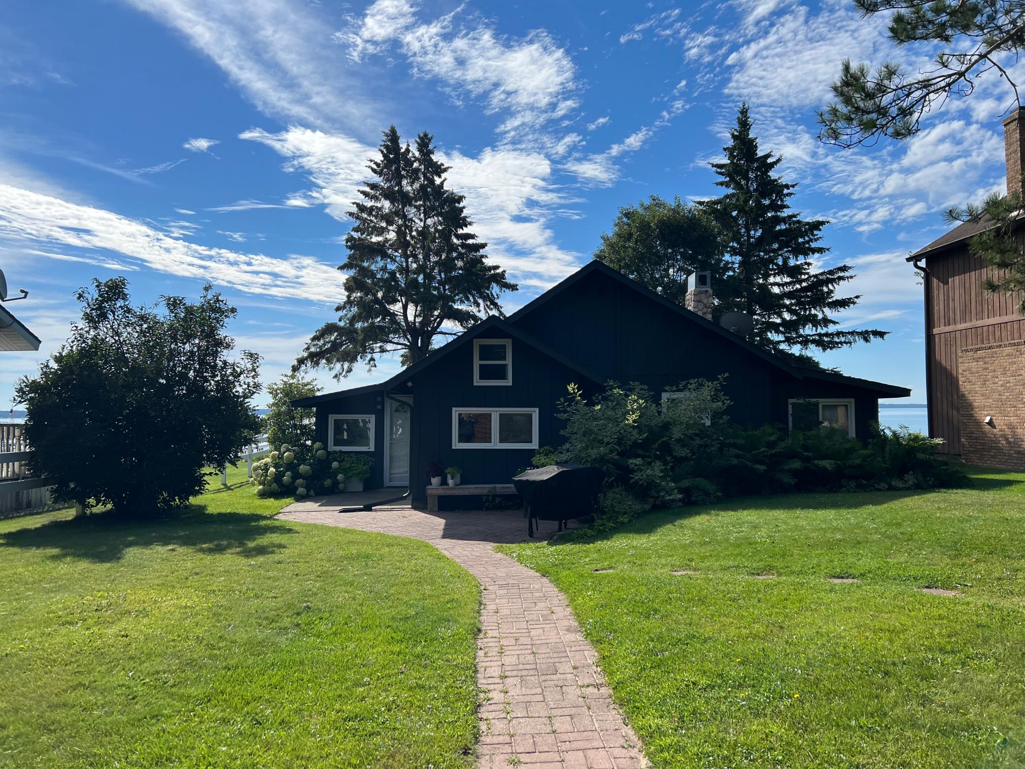 1952 single family home for sale at 7206 Birchmont Ct. NE in Bemidji, MN — 3 bed, 1 bath (photo 2 of 4)