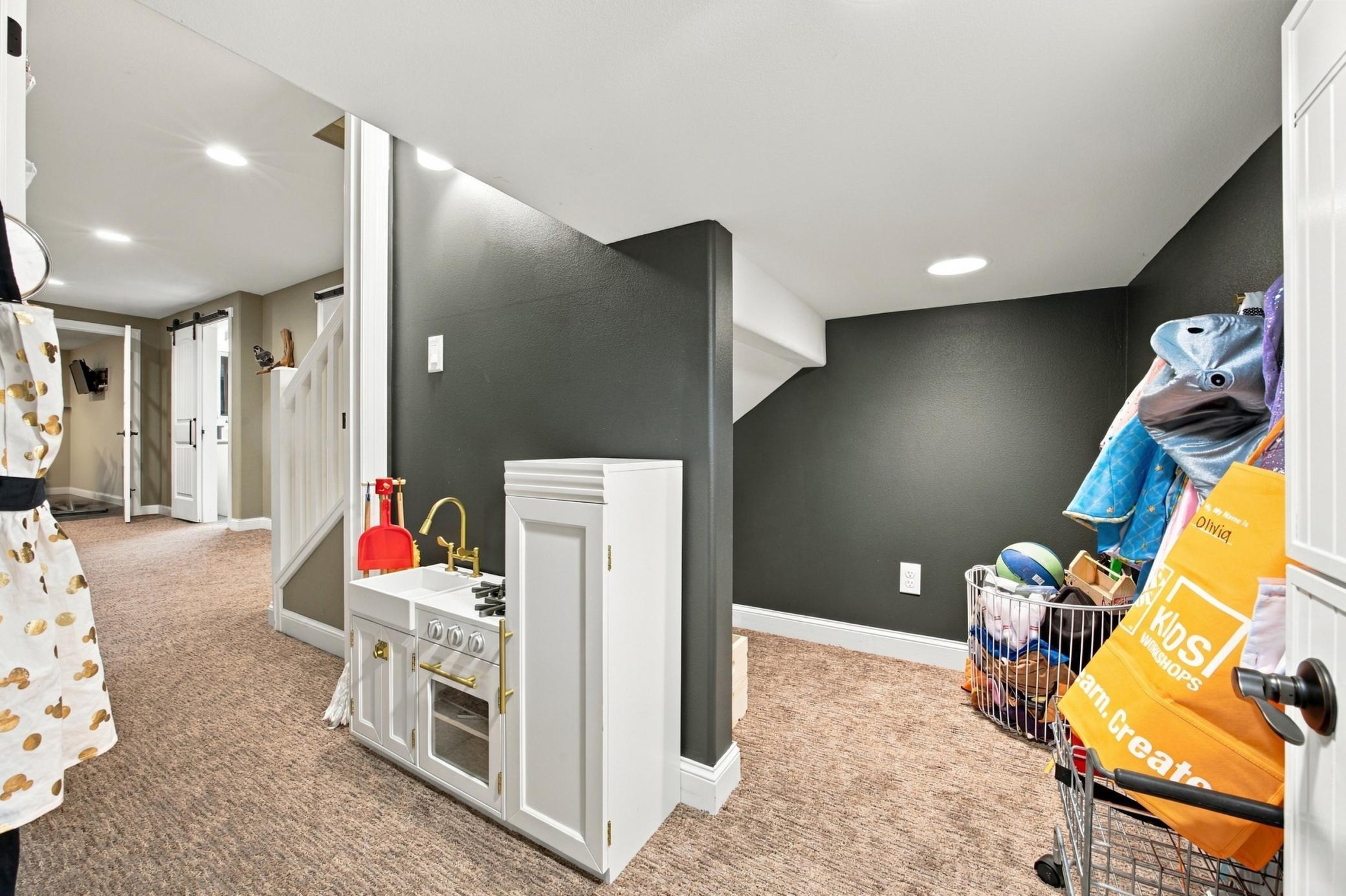 2007 single family home for sale at 1944 53rd Avenue N in Moorhead, MN — 4 bed, 4 bath (photo 40 of 64)