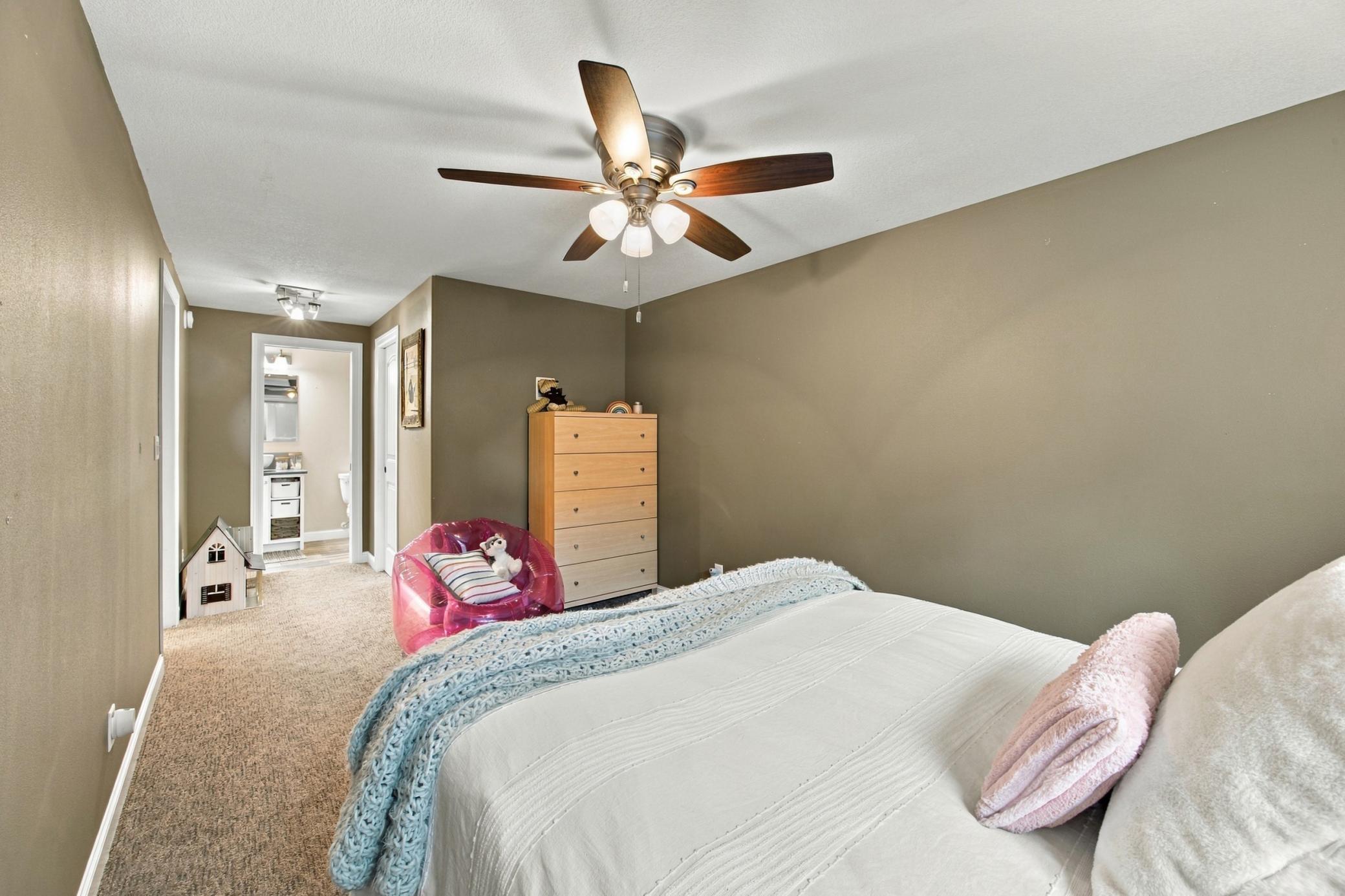 2007 single family home for sale at 1944 53rd Avenue N in Moorhead, MN — 4 bed, 4 bath (photo 43 of 64)