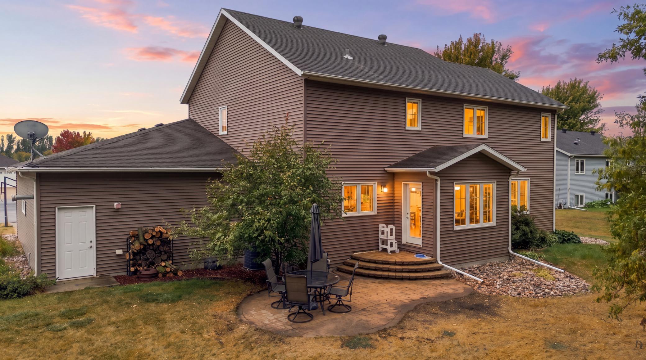 2007 single family home for sale at 1944 53rd Avenue N in Moorhead, MN — 4 bed, 4 bath (photo 53 of 64)