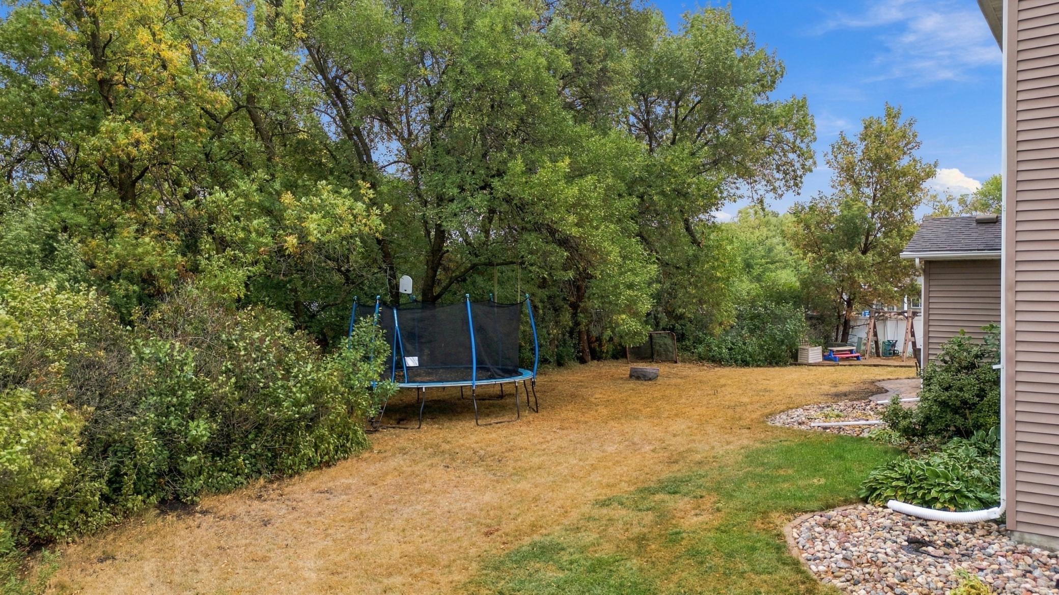 2007 single family home for sale at 1944 53rd Avenue N in Moorhead, MN — 4 bed, 4 bath (photo 54 of 64)