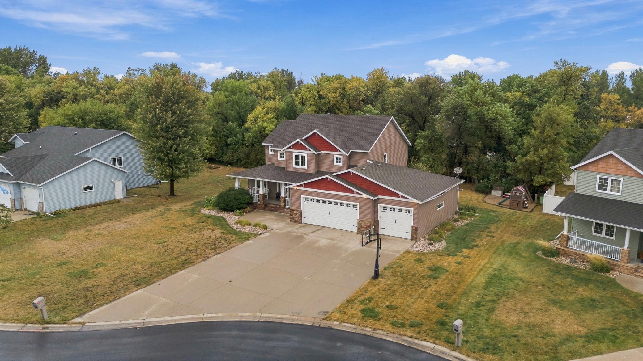 2007 single family home for sale at 1944 53rd Avenue N in Moorhead, MN — 4 bed, 4 bath (photo 55 of 64)