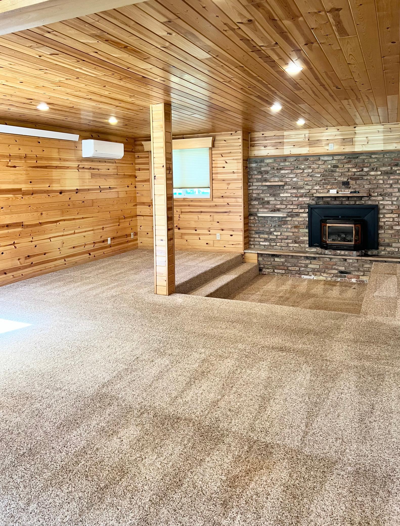1979 single family home for sale at 11096 County Highway 17 in Detroit Lakes, MN — 4 bed, 2 bath (photo 13 of 35)