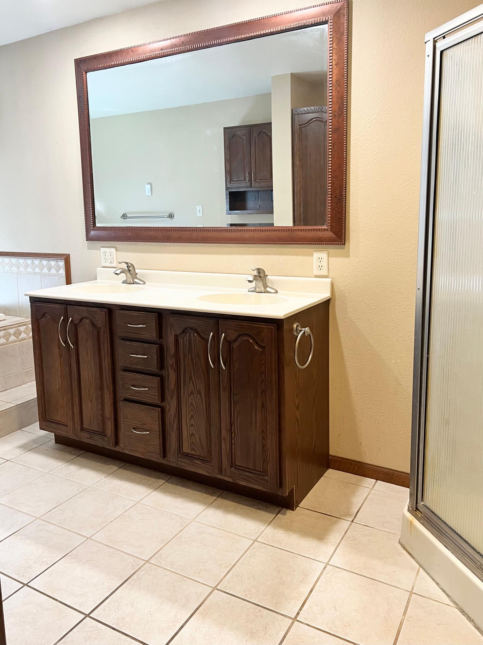 1979 single family home for sale at 11096 County Highway 17 in Detroit Lakes, MN — 4 bed, 2 bath (photo 26 of 35)