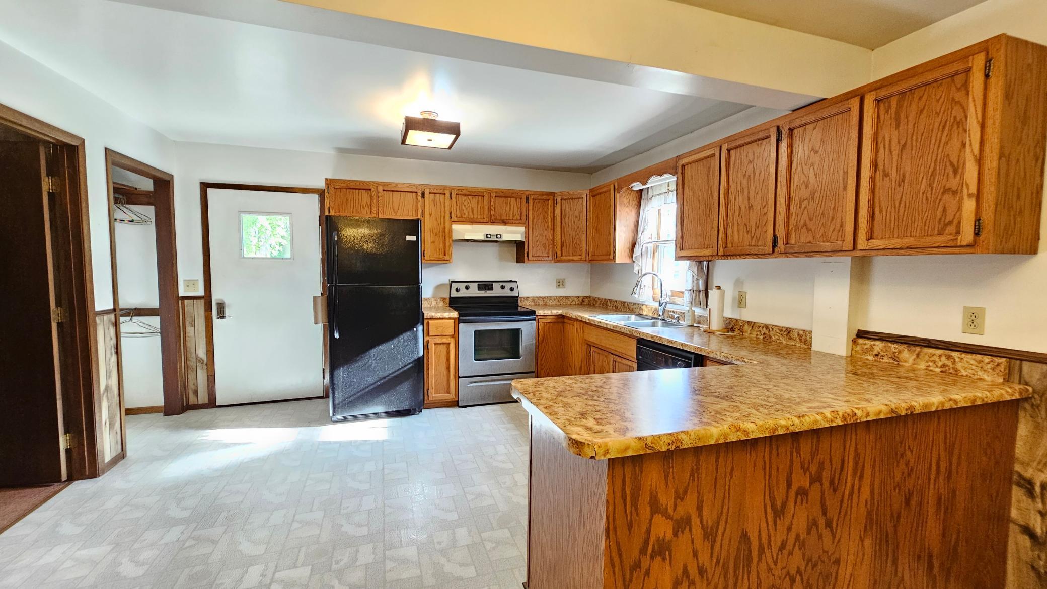 1930 single family home for sale at 103 2nd Avenue S in Dent, MN — 3 bed, 2 bath (photo 8 of 44)