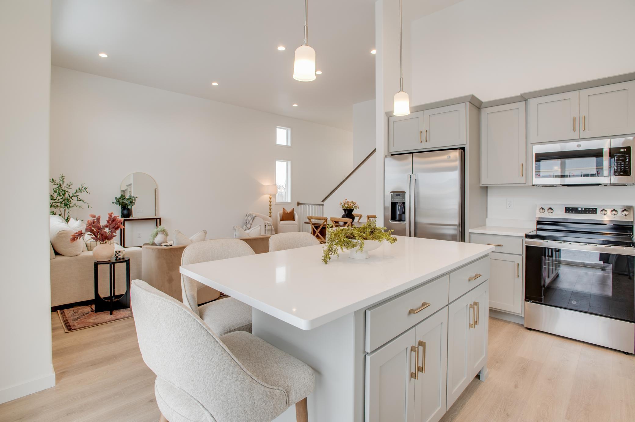 2026 single family home for sale at 6770 Bellview Drive S in Fargo, ND — 3 bed, 3 bath (photo 2 of 30)