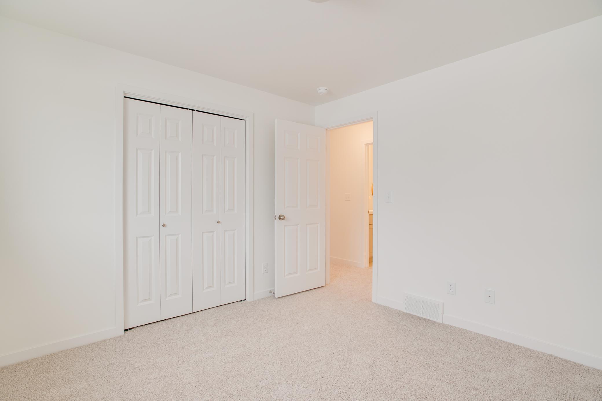 2026 single family home for sale at 6770 Bellview Drive S in Fargo, ND — 3 bed, 3 bath (photo 11 of 30)