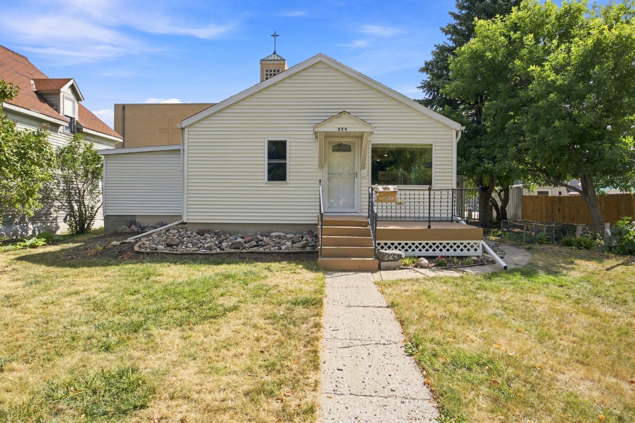 1946 single family home for sale at 224 3rd Street N in Breckenridge, MN — 2 bed, 2 bath