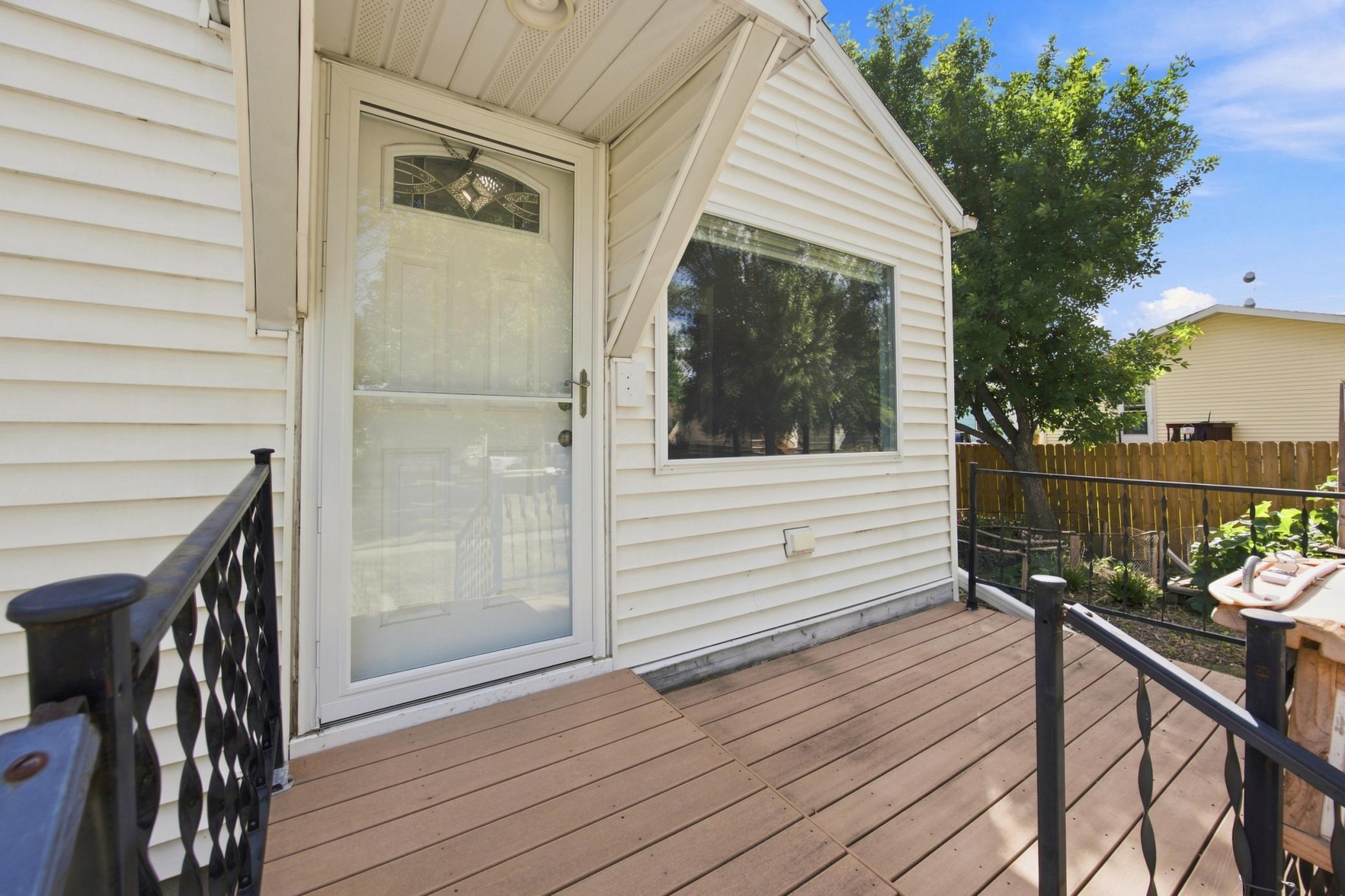 1946 single family home for sale at 224 3rd Street N in Breckenridge, MN — 2 bed, 2 bath (photo 3 of 24)