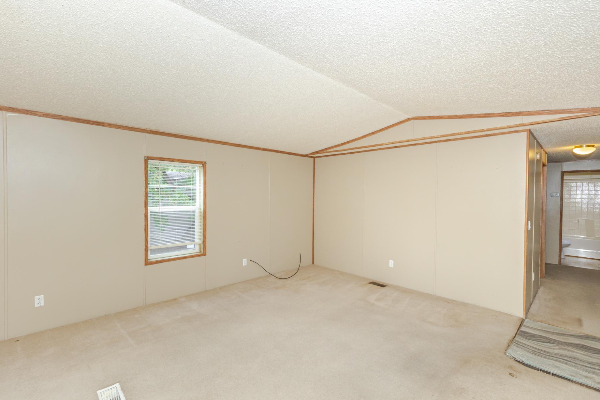 1998 single family home for sale at 21 Horseshoe Bend in Horace, ND — 3 bed, 2 bath (photo 14 of 45)
