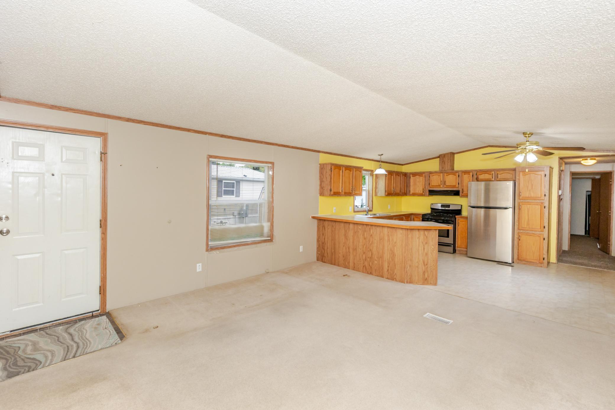 1998 single family home for sale at 21 Horseshoe Bend in Horace, ND — 3 bed, 2 bath (photo 16 of 45)