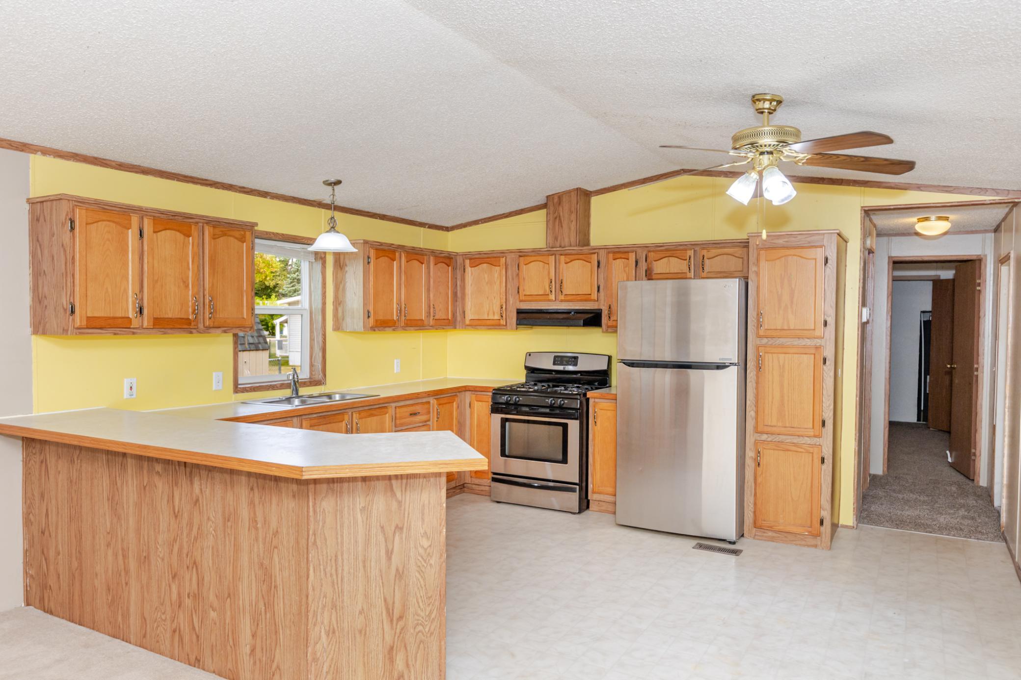 1998 single family home for sale at 21 Horseshoe Bend in Horace, ND — 3 bed, 2 bath (photo 19 of 45)