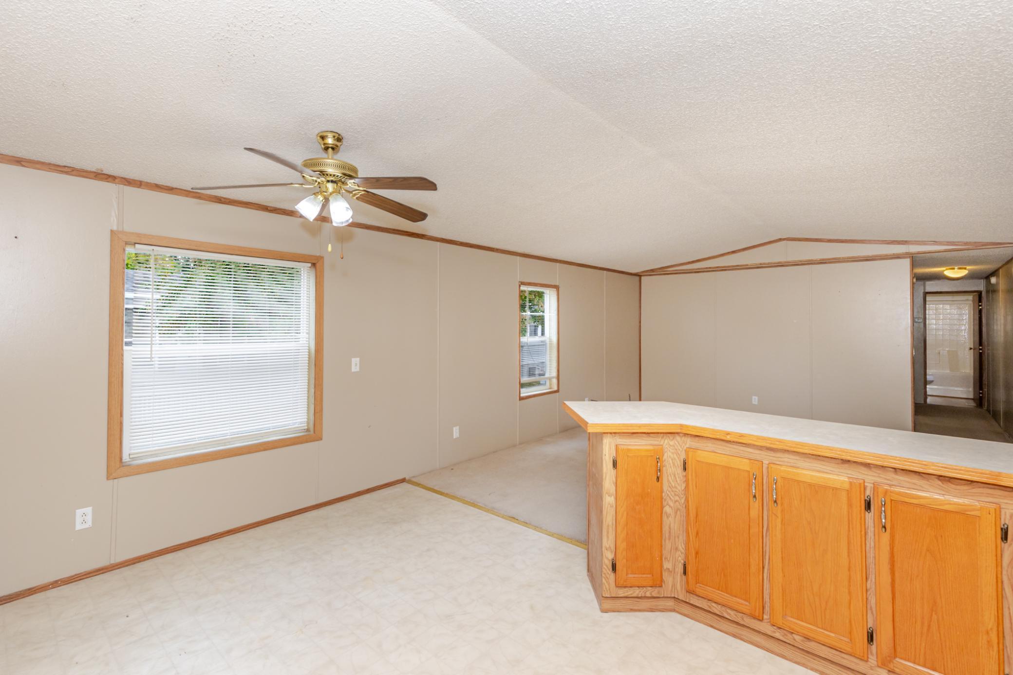 1998 single family home for sale at 21 Horseshoe Bend in Horace, ND — 3 bed, 2 bath (photo 21 of 45)