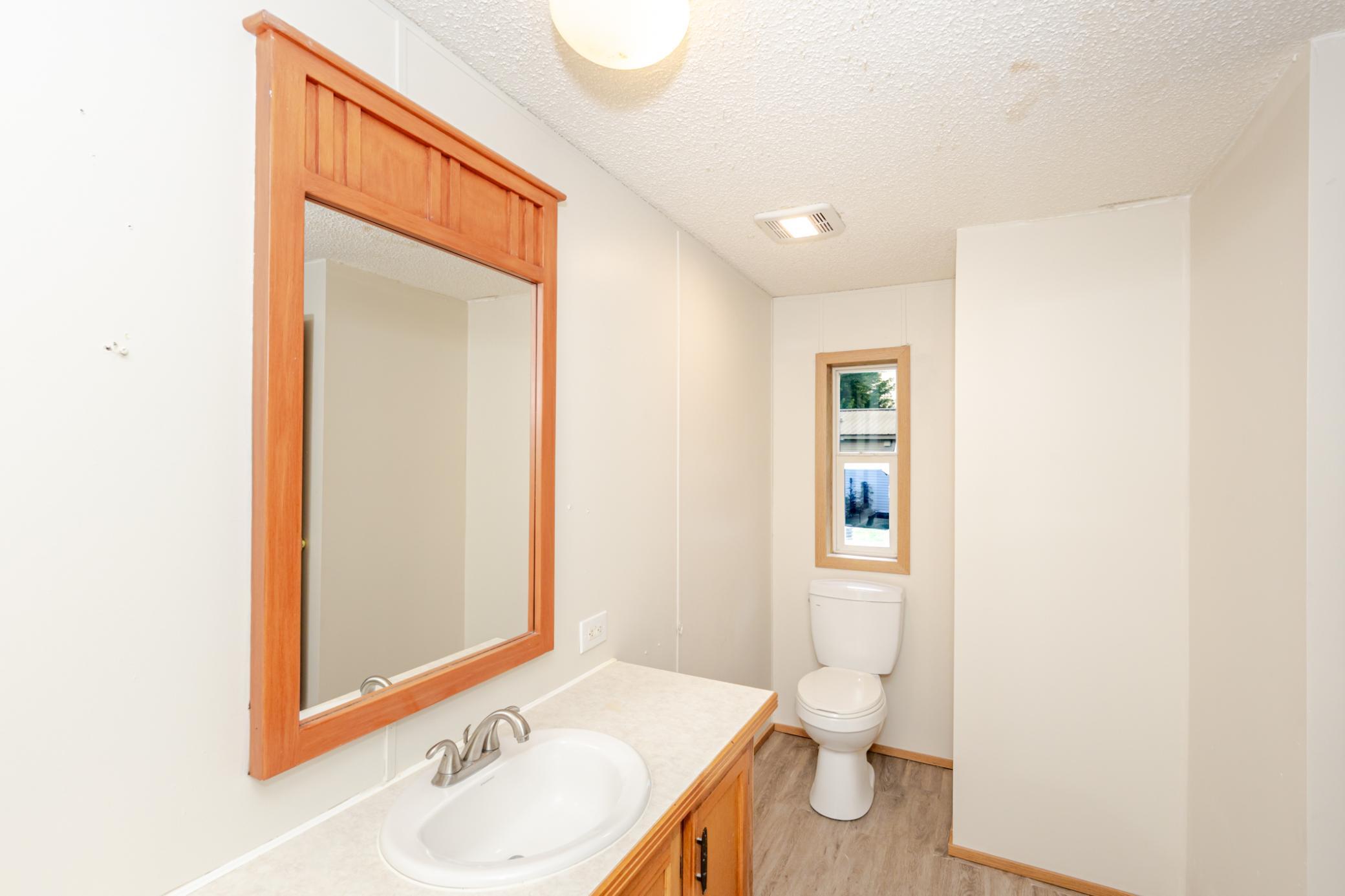 1998 single family home for sale at 21 Horseshoe Bend in Horace, ND — 3 bed, 2 bath (photo 26 of 45)