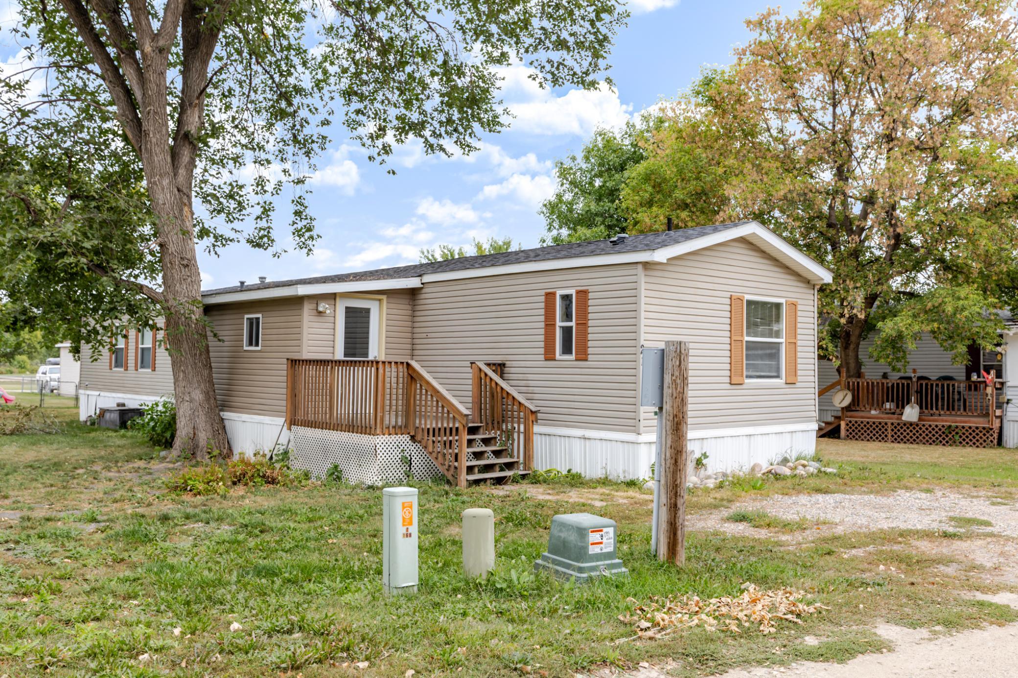1998 single family home for sale at 21 Horseshoe Bend in Horace, ND — 3 bed, 2 bath (photo 4 of 45)