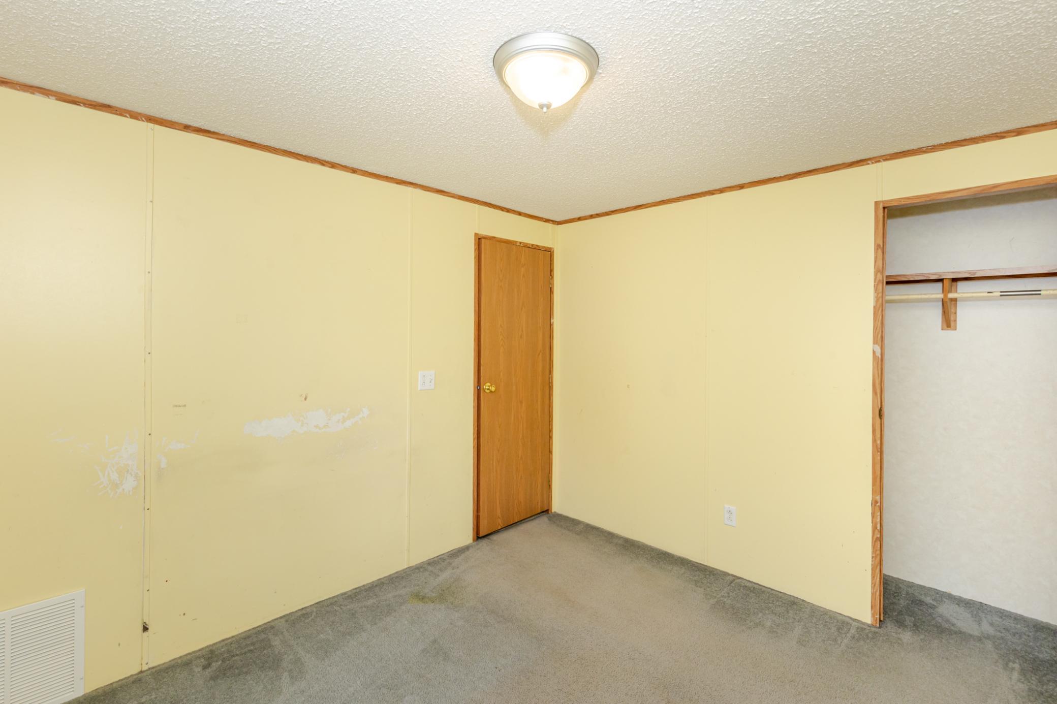 1998 single family home for sale at 21 Horseshoe Bend in Horace, ND — 3 bed, 2 bath (photo 34 of 45)