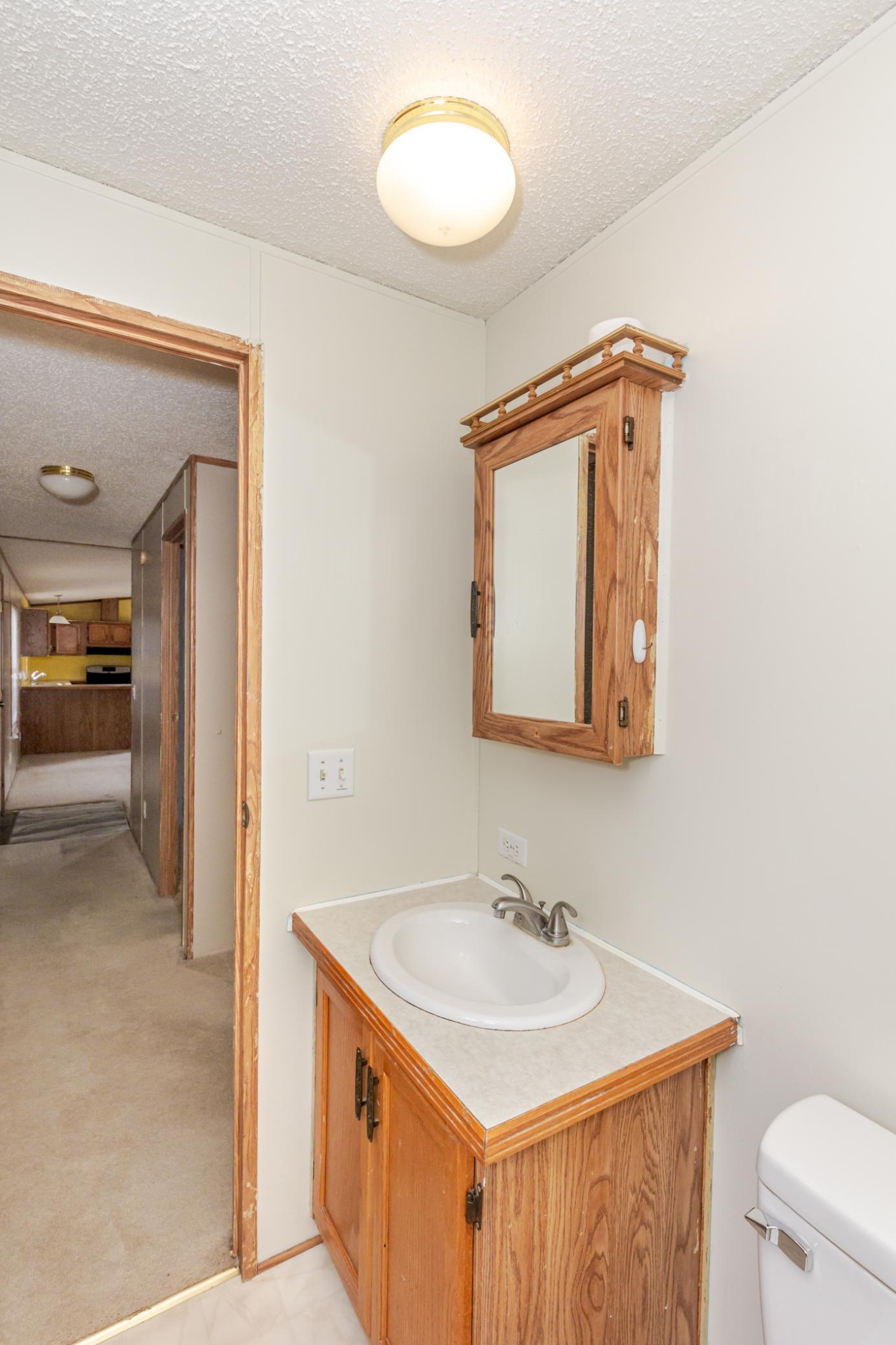 1998 single family home for sale at 21 Horseshoe Bend in Horace, ND — 3 bed, 2 bath (photo 36 of 45)